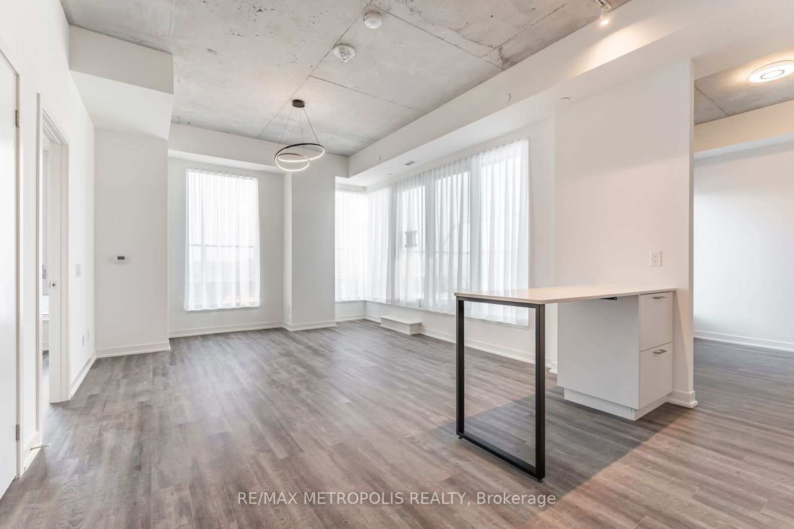 1808 St Clair Ave W, unit 803 for rent