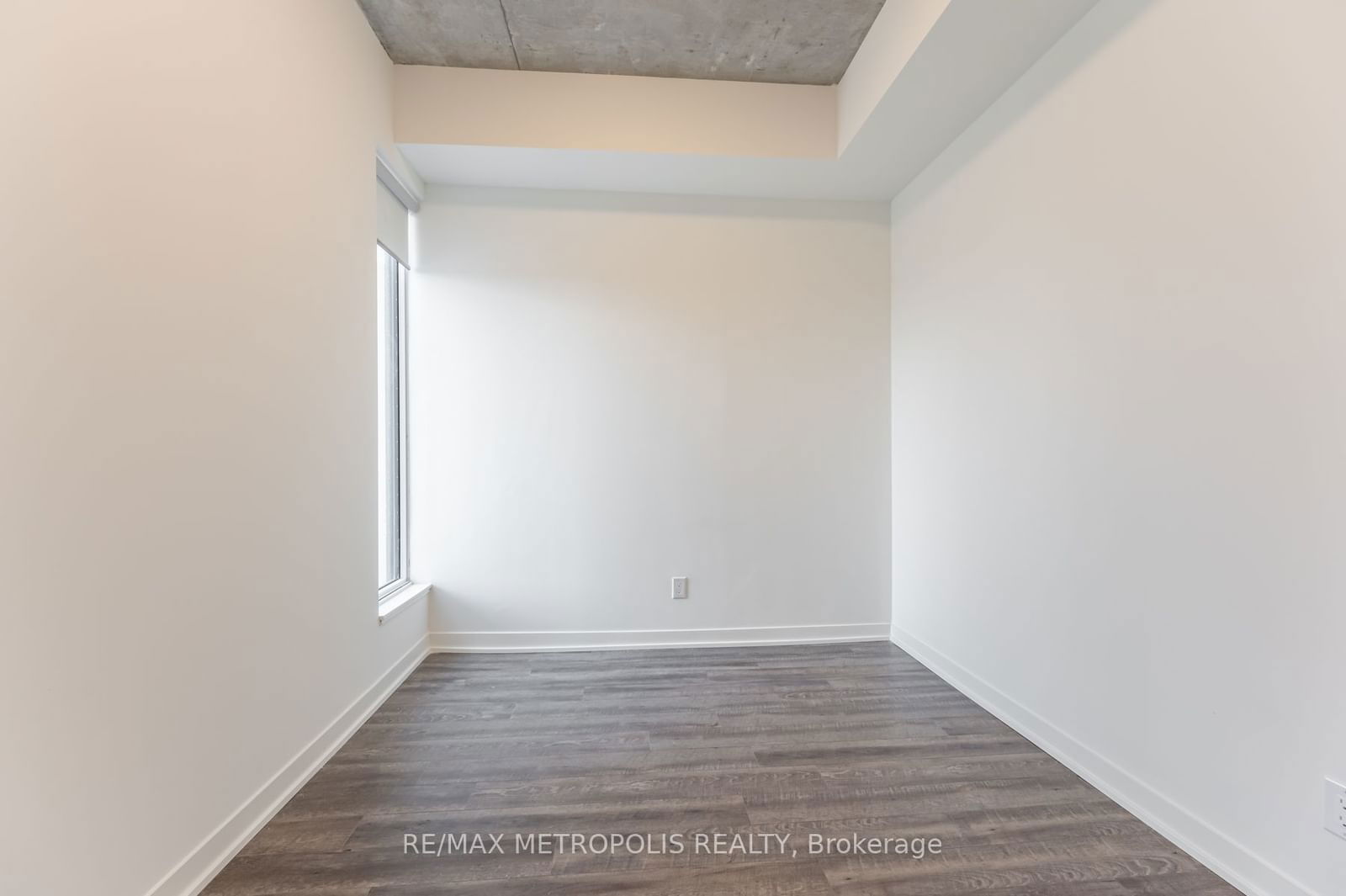 1808 St Clair Ave W, unit 803 for rent