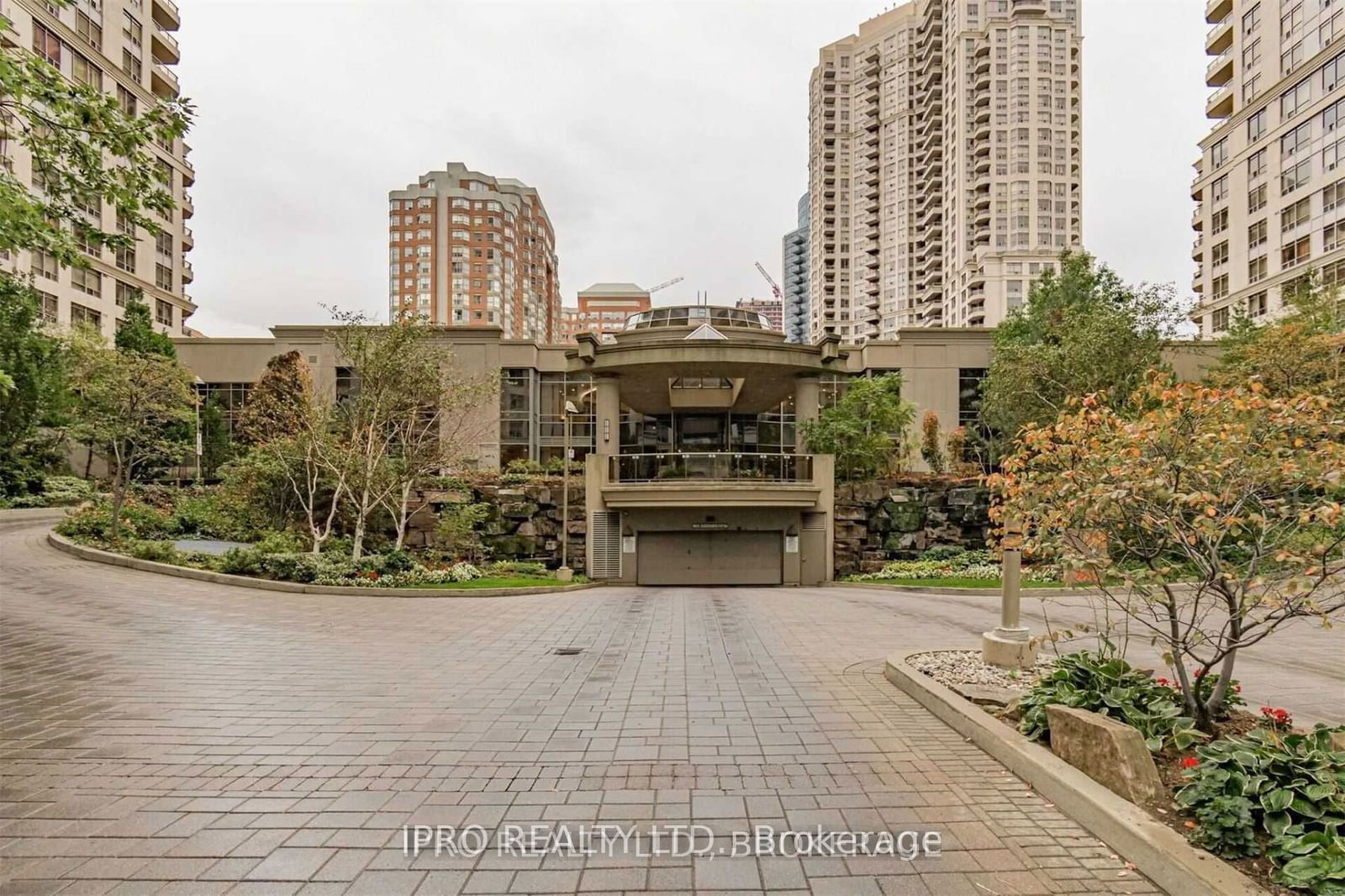 3880 Duke Of York Blvd, unit 705 for rent