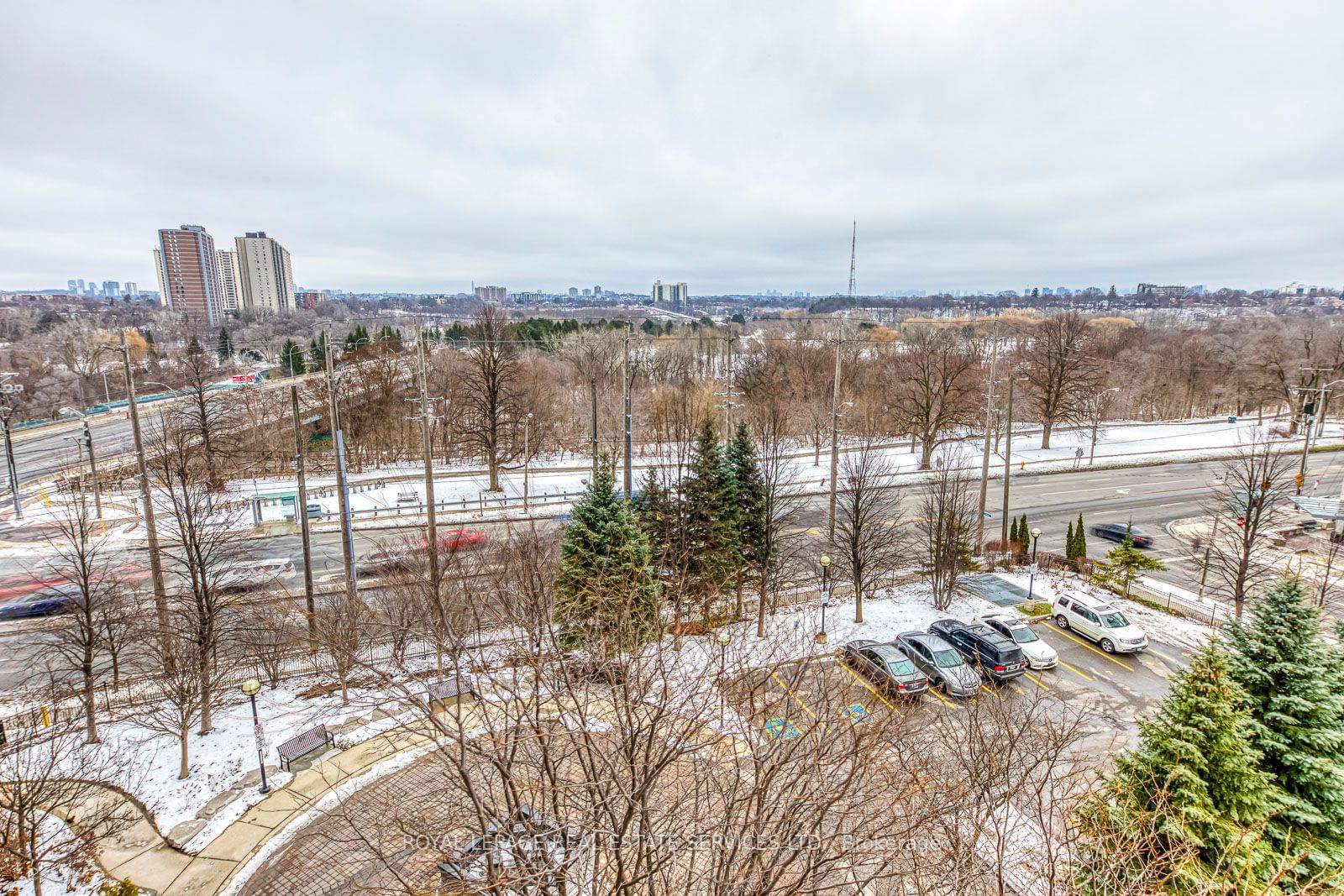 The Fountains of Edenbridge Condos, Etobicoke, Toronto