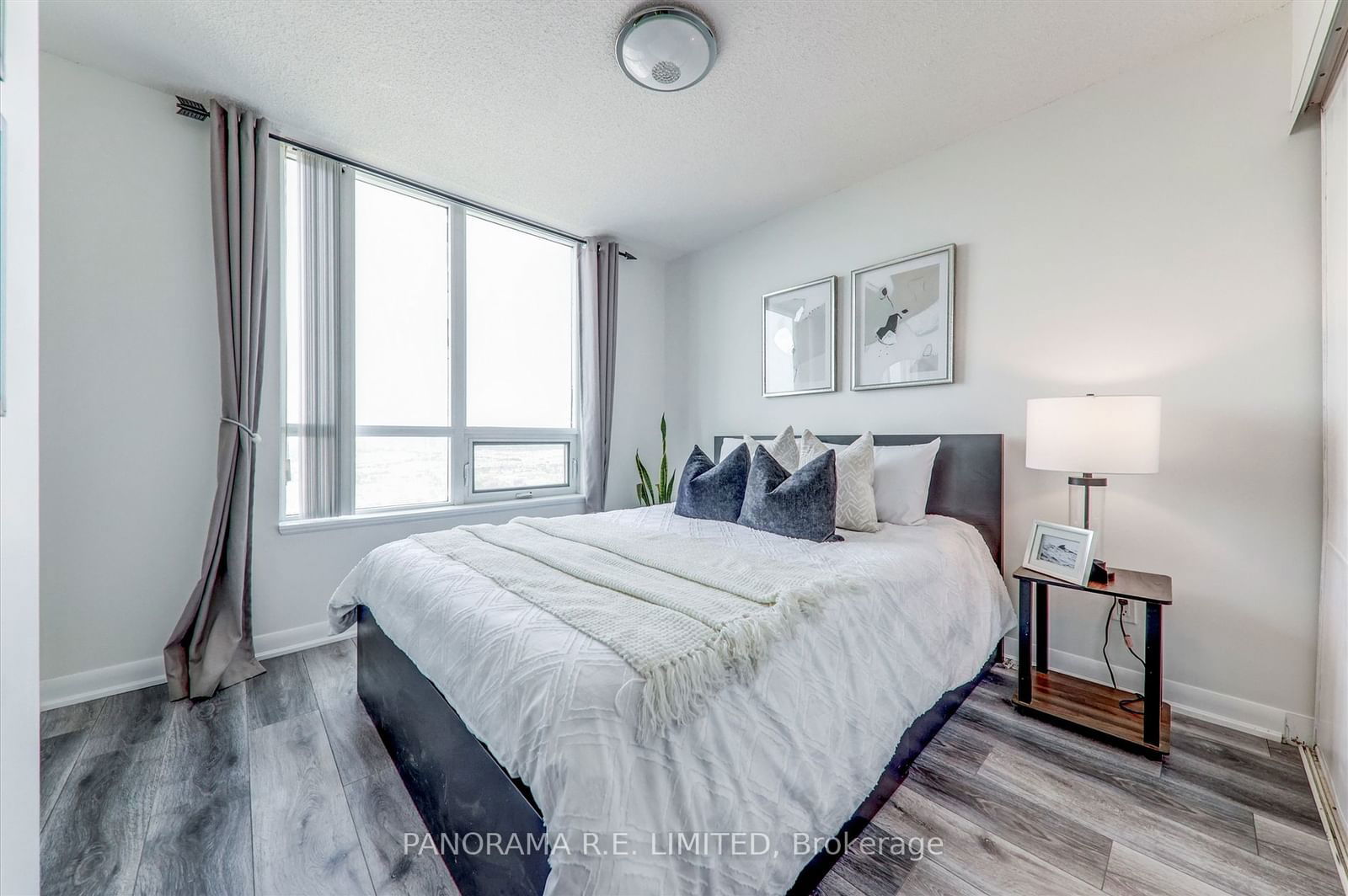 225 Sherway Gardens Rd, unit 3104 for sale