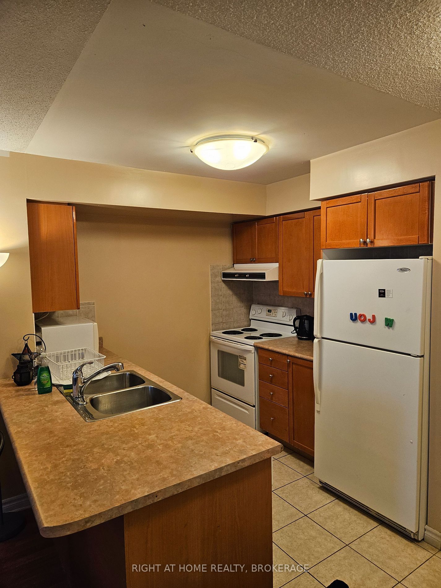 3888 Duke Of York Blvd, unit 1036 for rent