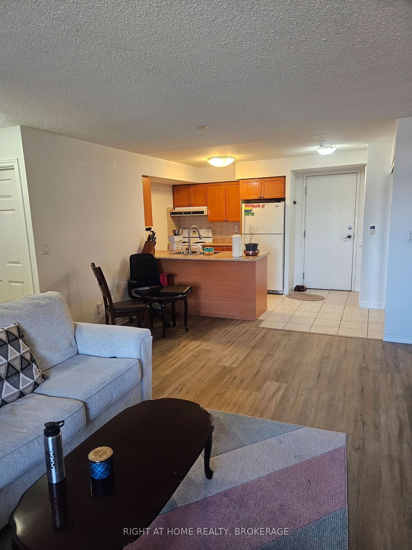 3888 Duke Of York Blvd, unit 1036 for rent