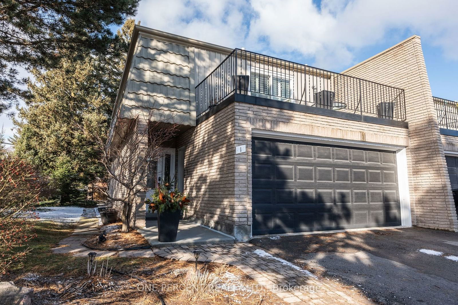 1011 White Oak Drive Townhomes, Burlington, Toronto