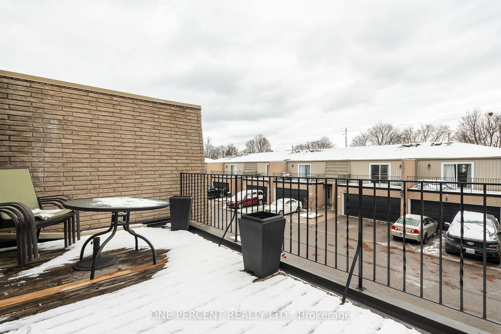 1011 White Oak Drive Townhomes, Burlington, Toronto