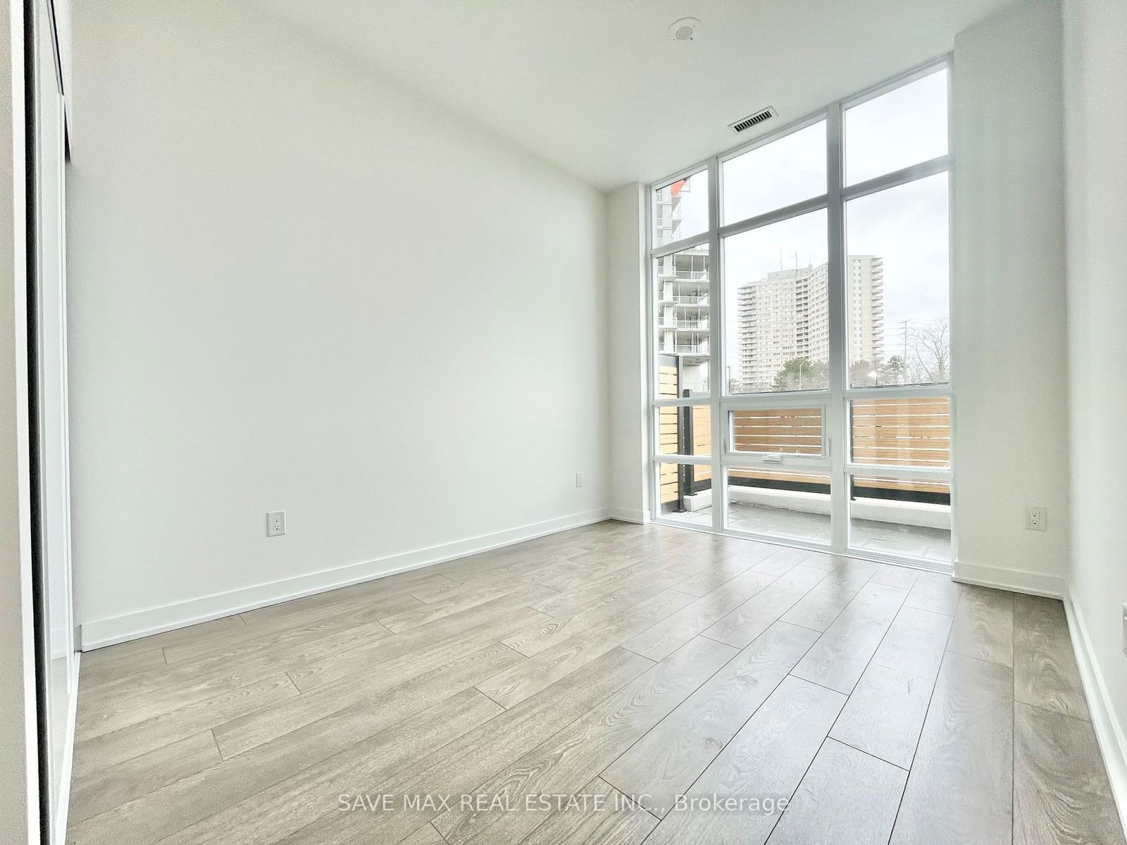 225 Malta Ave, unit 102 for rent