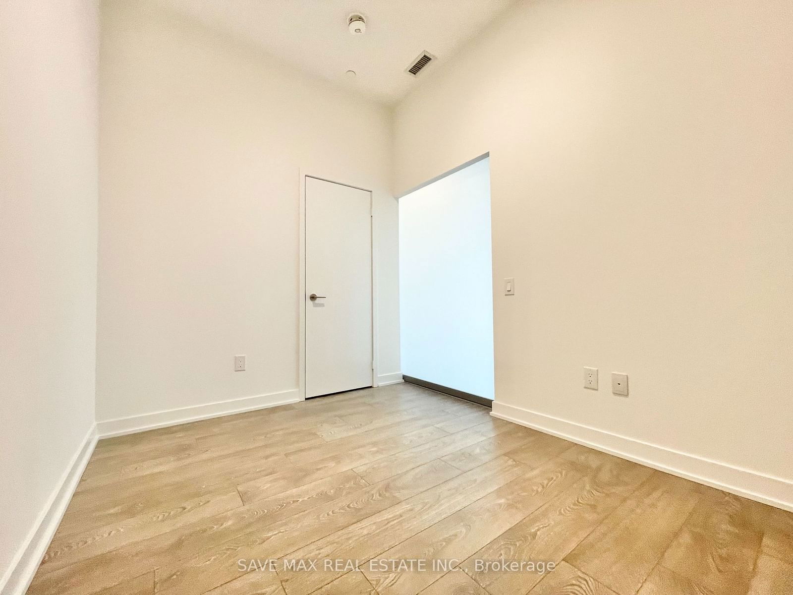 225 Malta Ave, unit 102 for rent