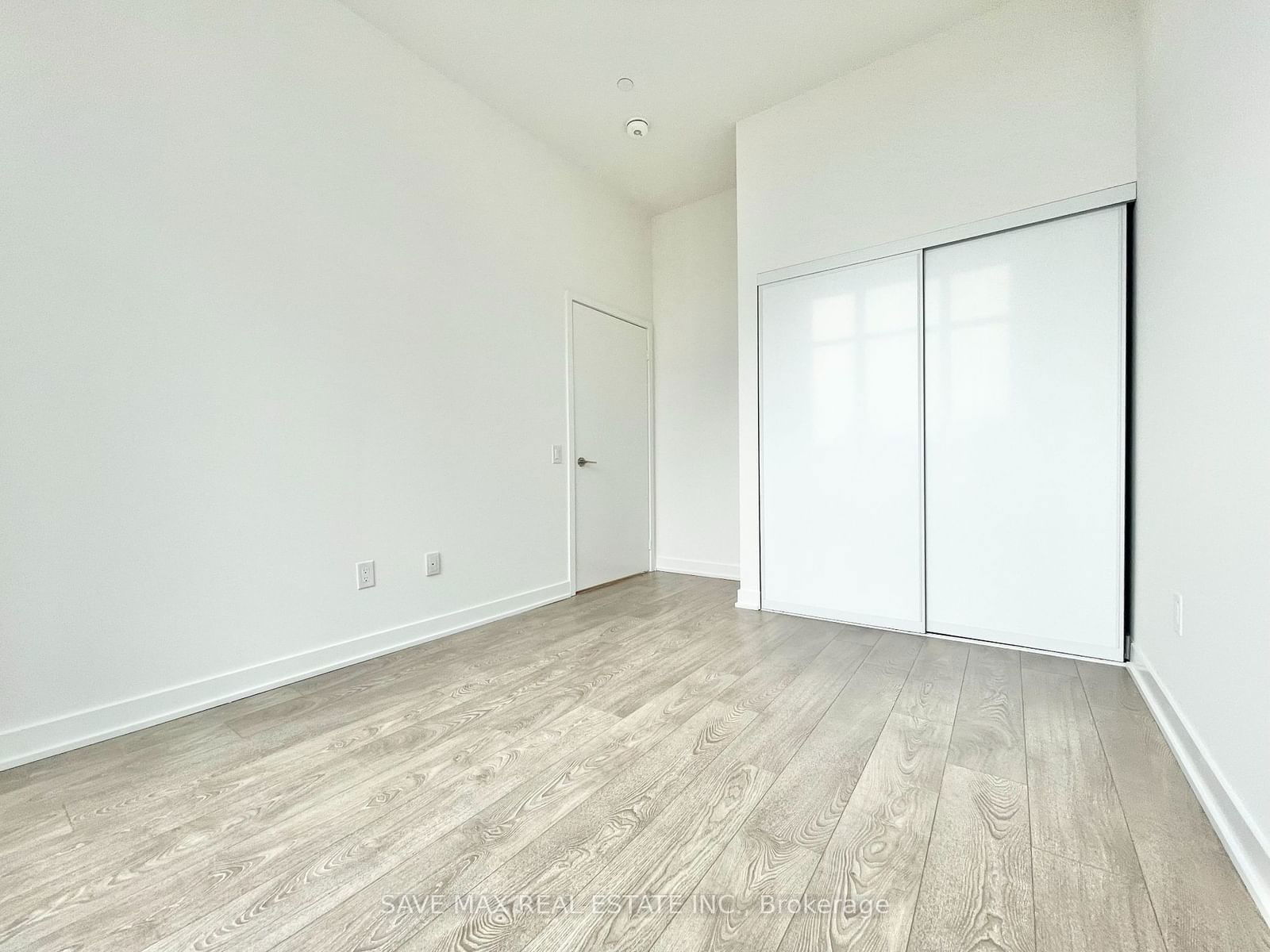 225 Malta Ave, unit 102 for rent