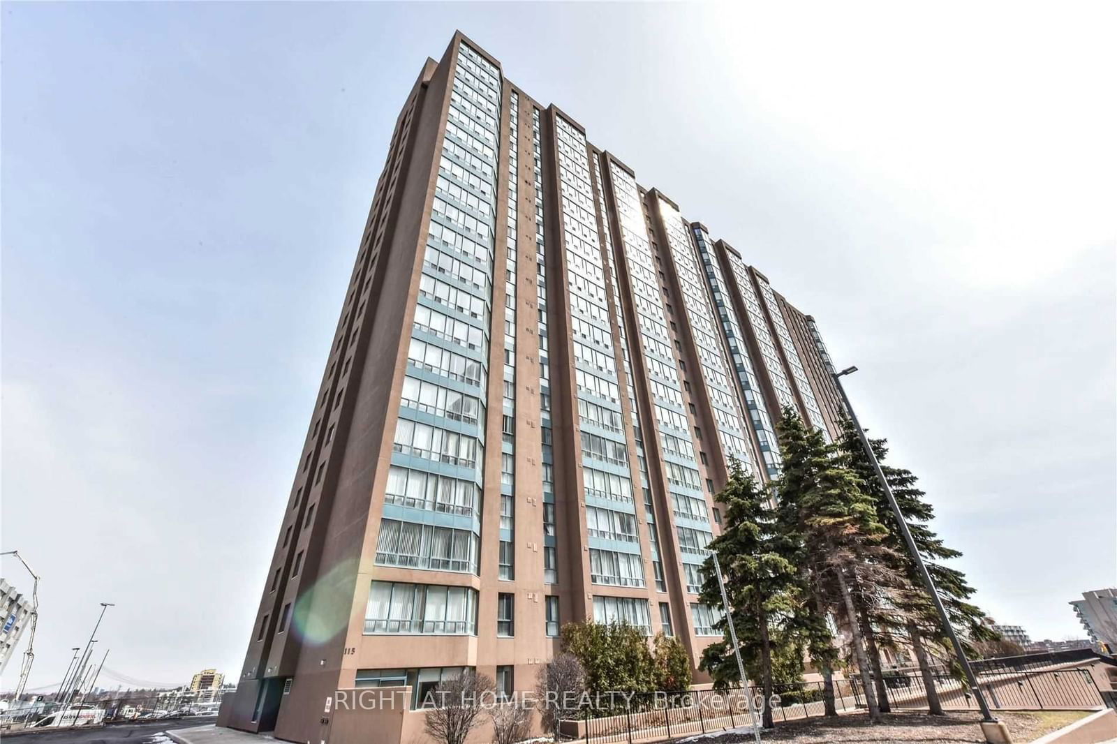 115 Hillcrest Ave, unit 306 for sale