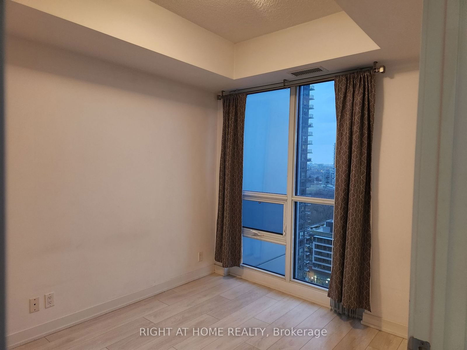 2200 Lake Shore Blvd W, unit 2205 for sale