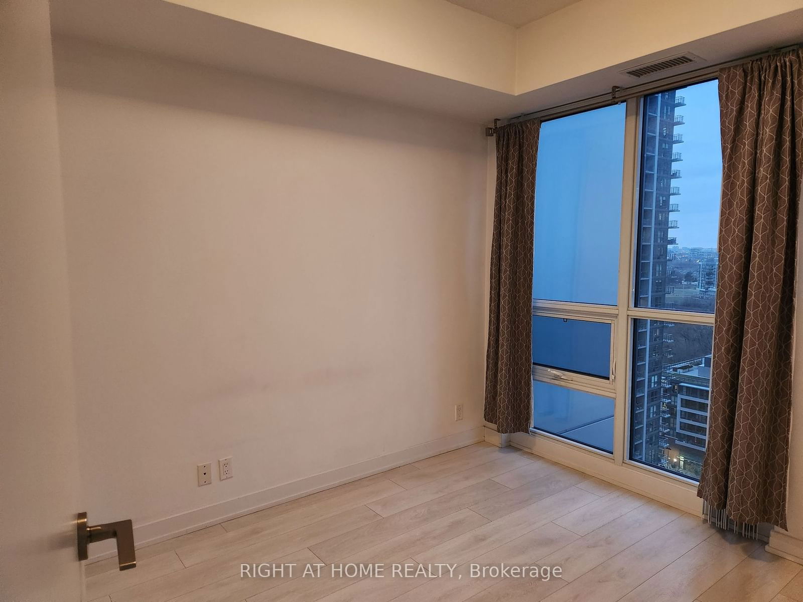 2200 Lake Shore Blvd W, unit 2205 for sale