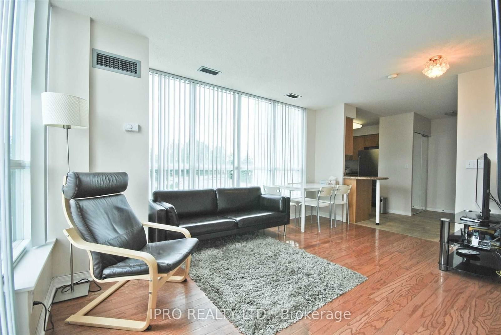 2585 Erin Centre Blvd, unit 206 for rent