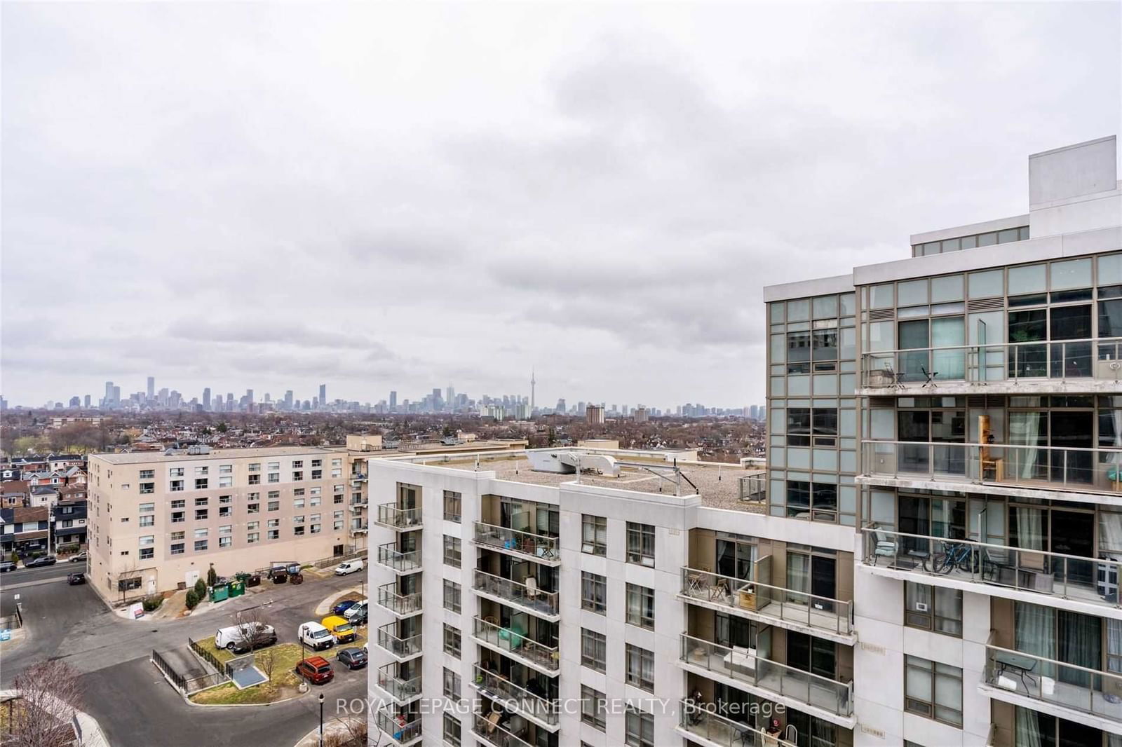 816 Lansdowne Ave, unit 1006 for rent