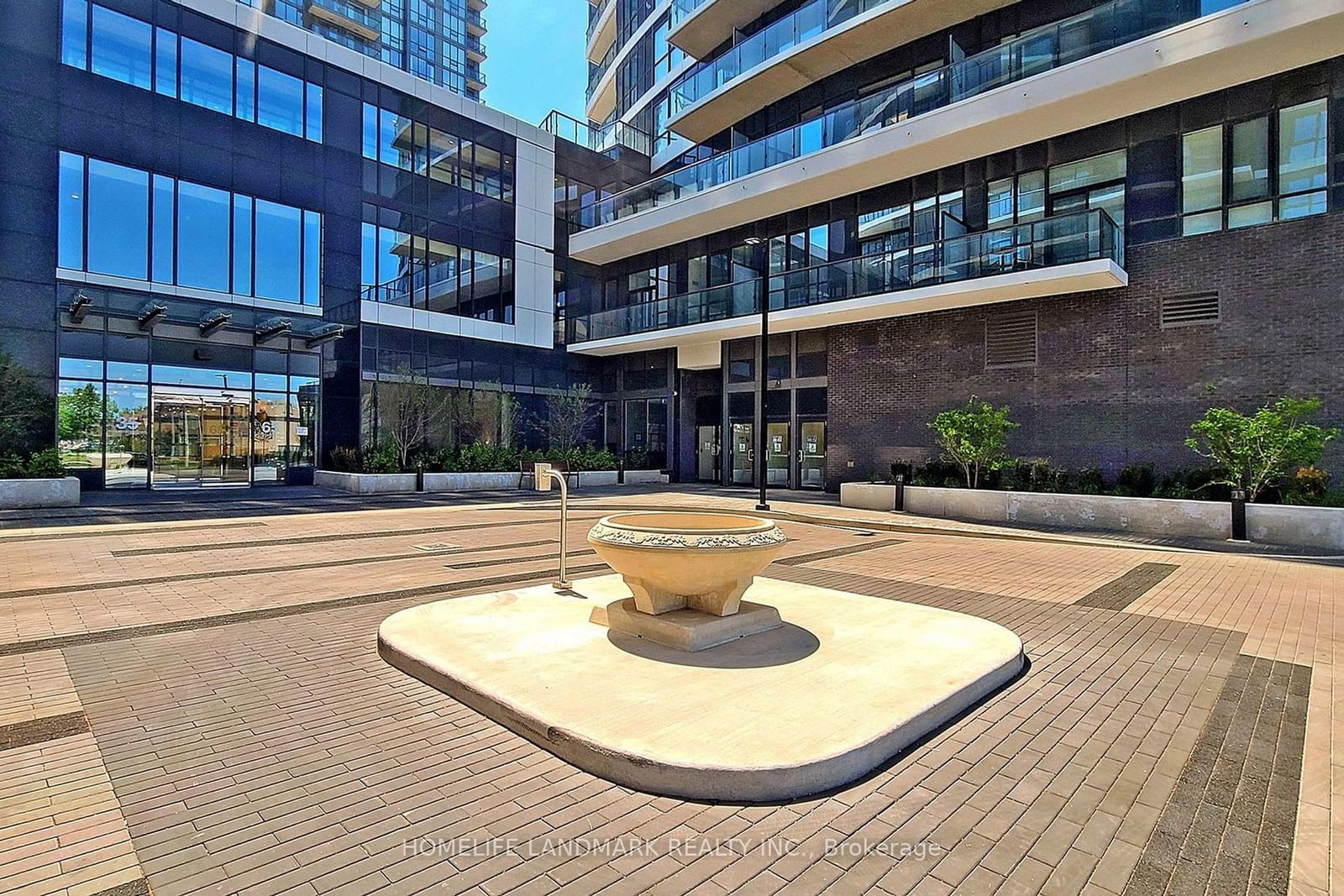 35 Watergarden Dr, unit On for sale