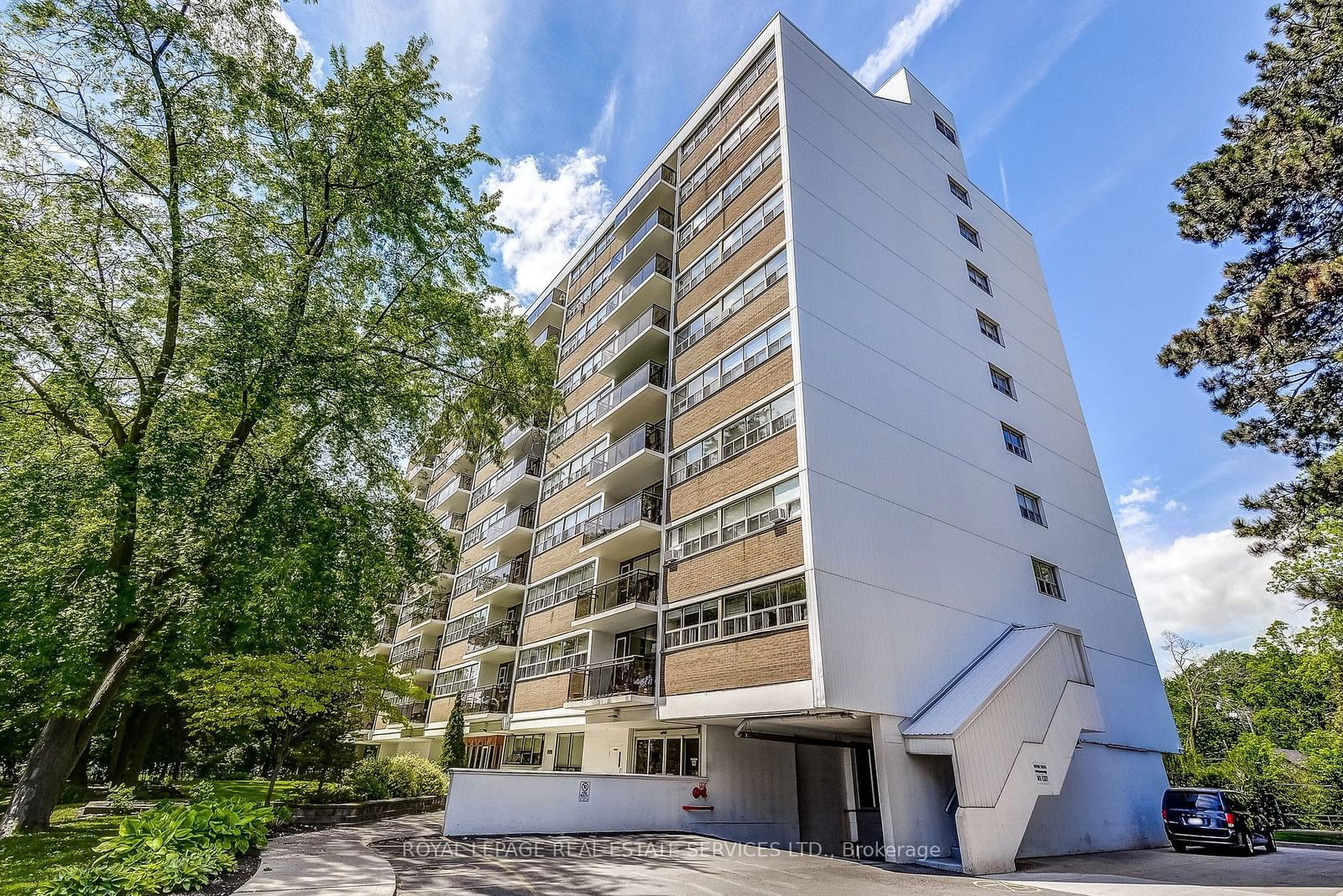 Arbour Glen Condos, Oakville, Toronto