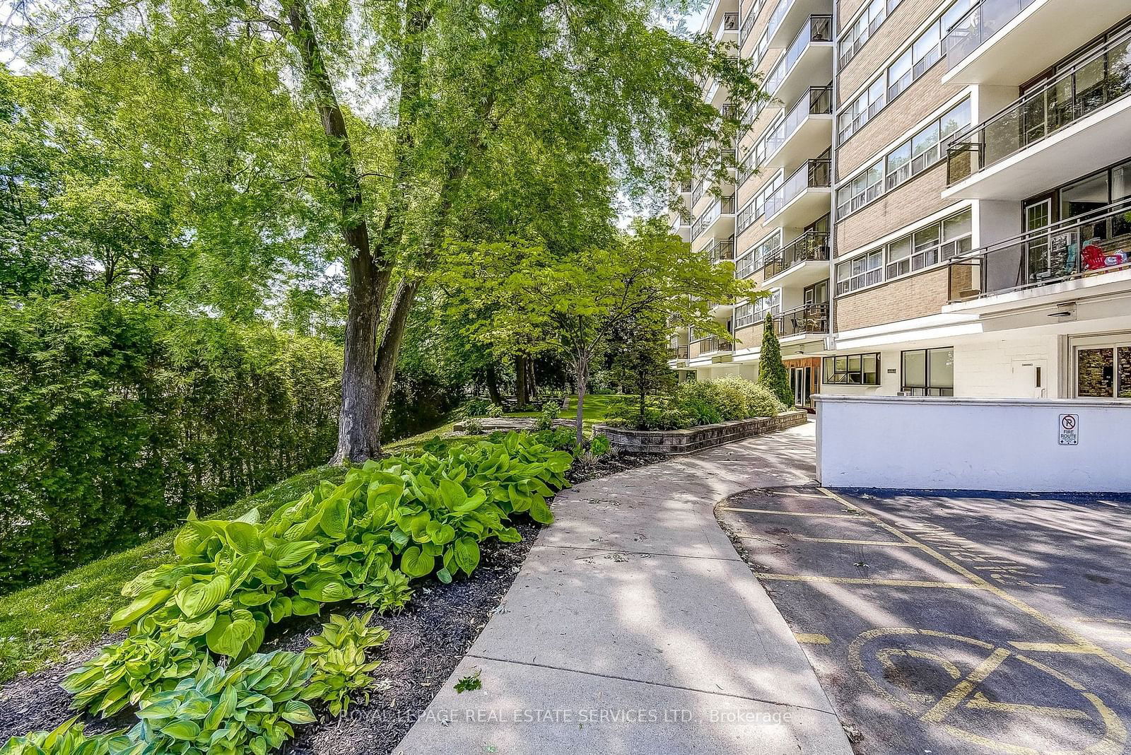 Arbour Glen Condos, Oakville, Toronto