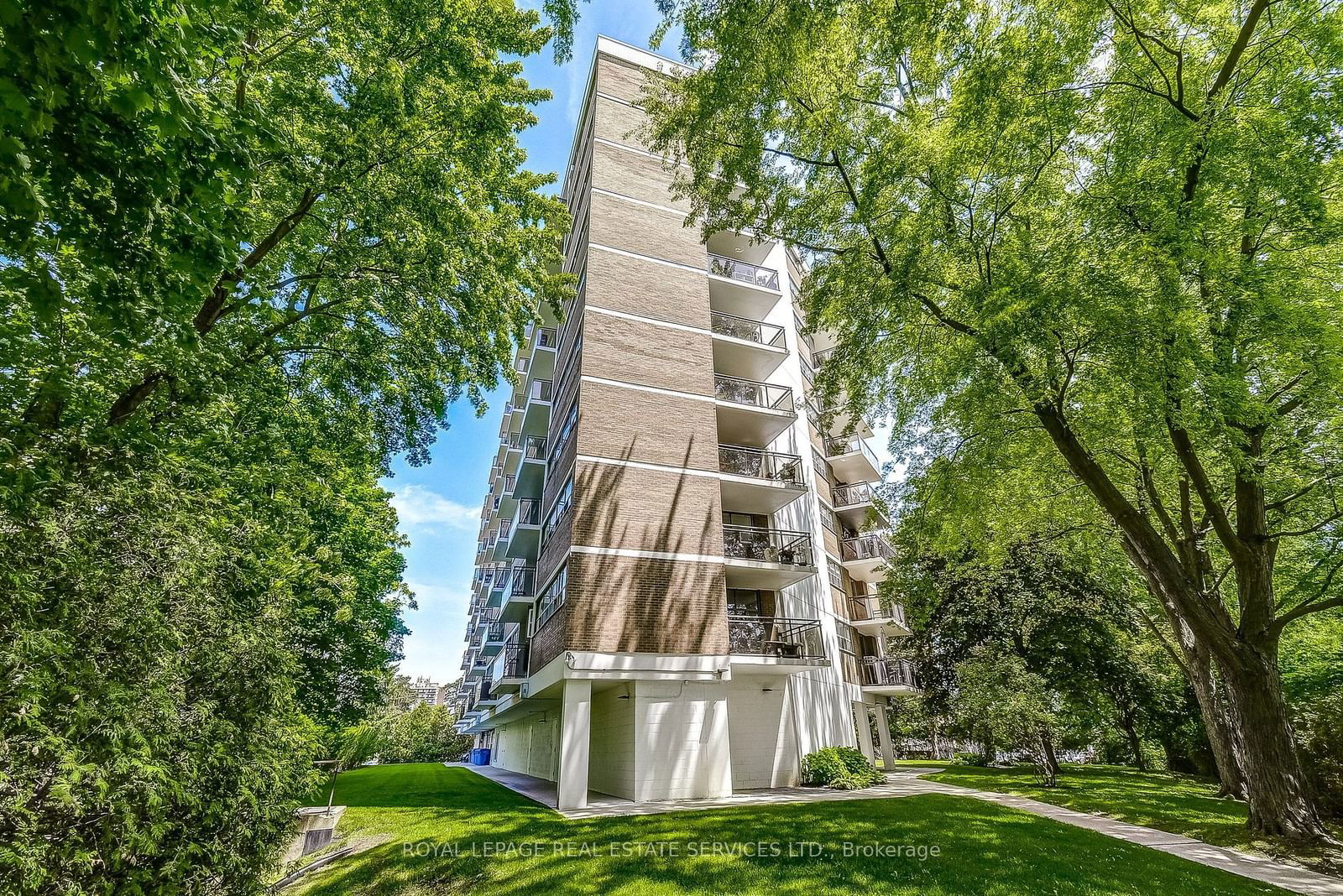 Arbour Glen Condos, Oakville, Toronto