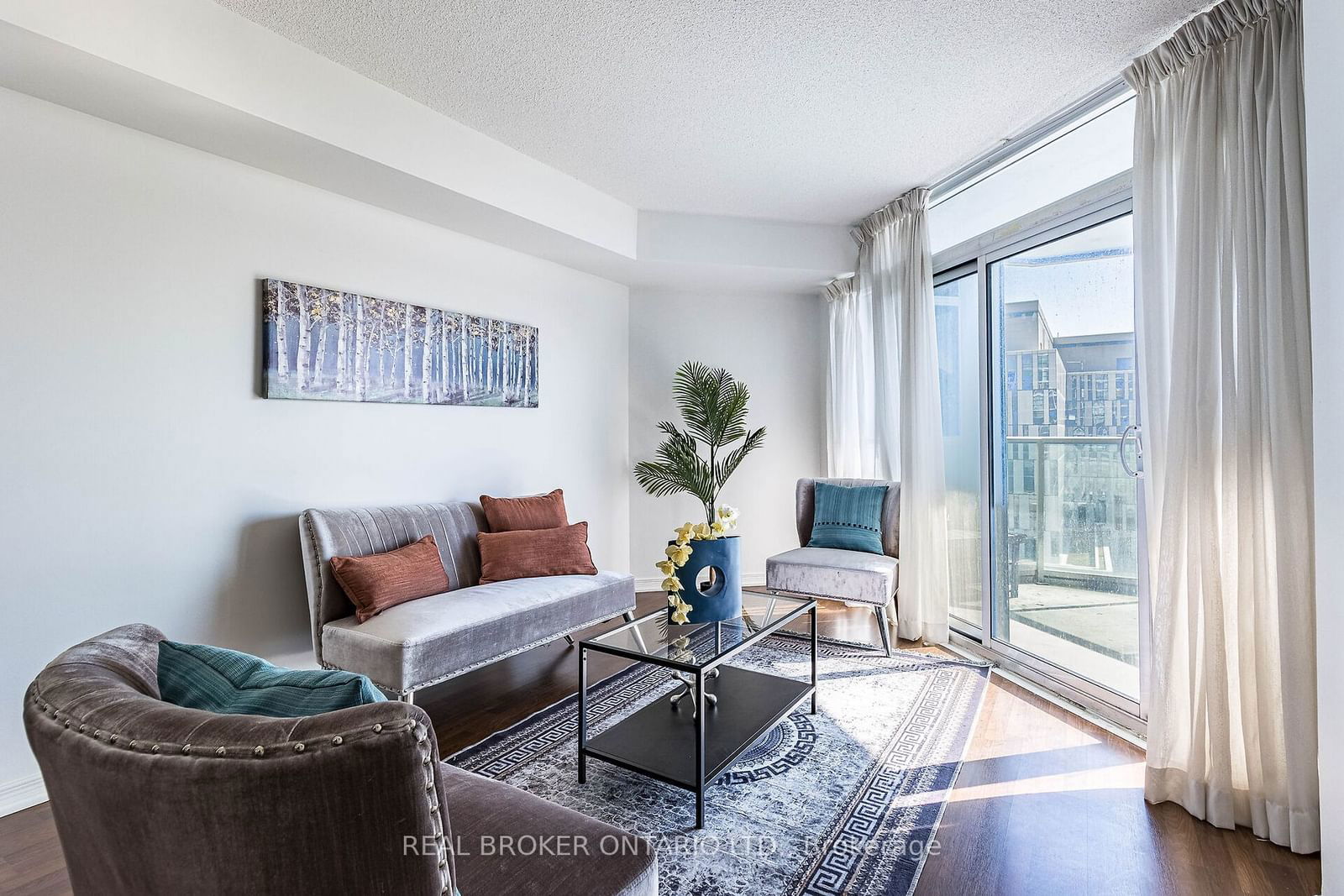 9 George St N, unit 907 for sale