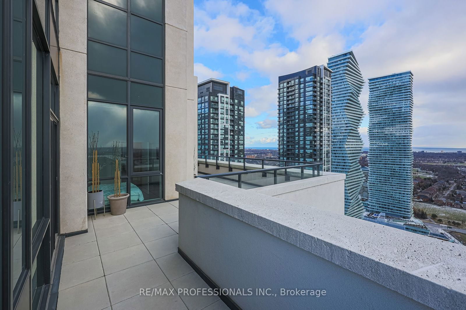 4055 Parkside Village Dr, unit GPH2 for sale