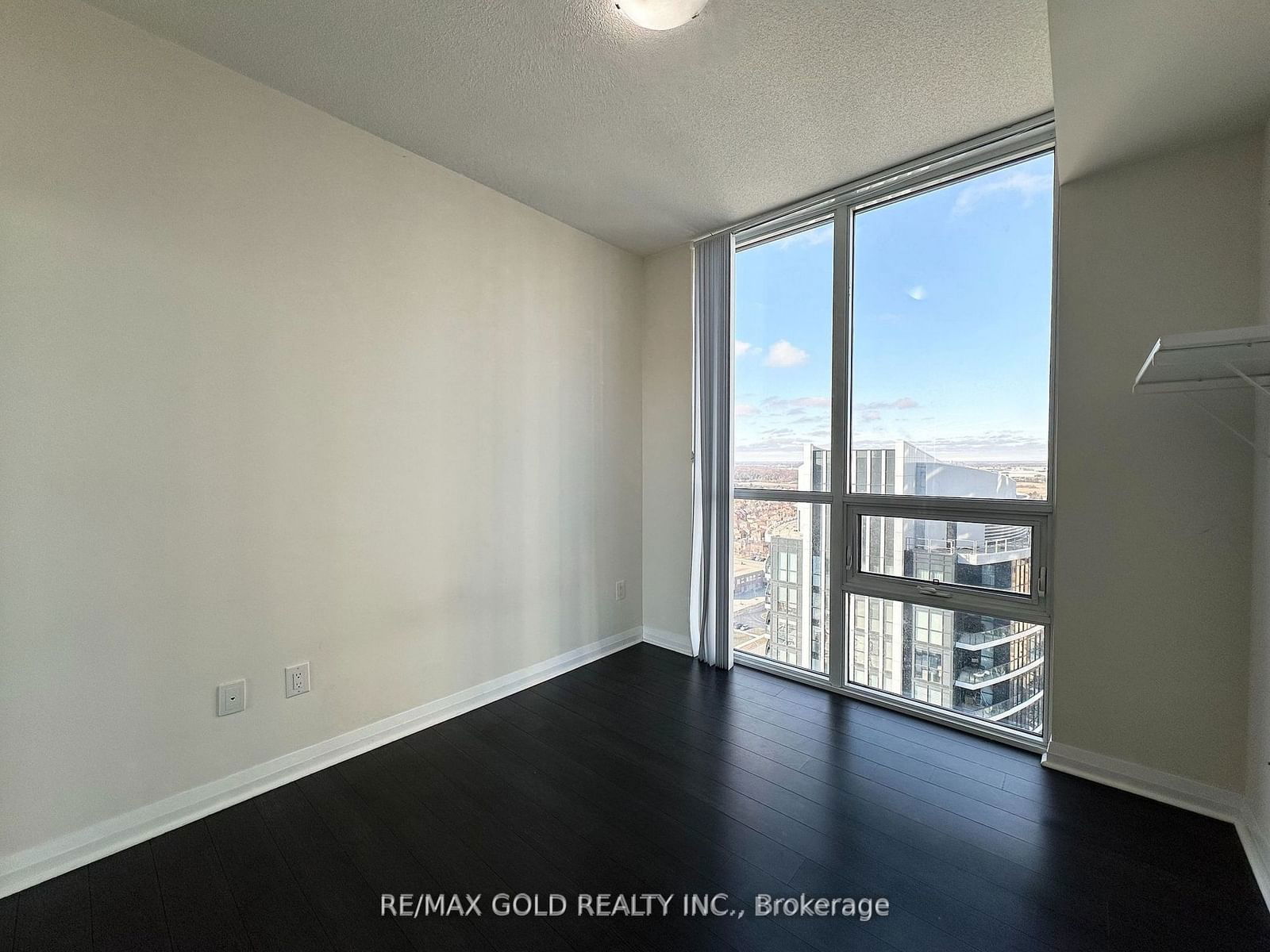 5033 Four Springs Ave, unit 2017 for rent