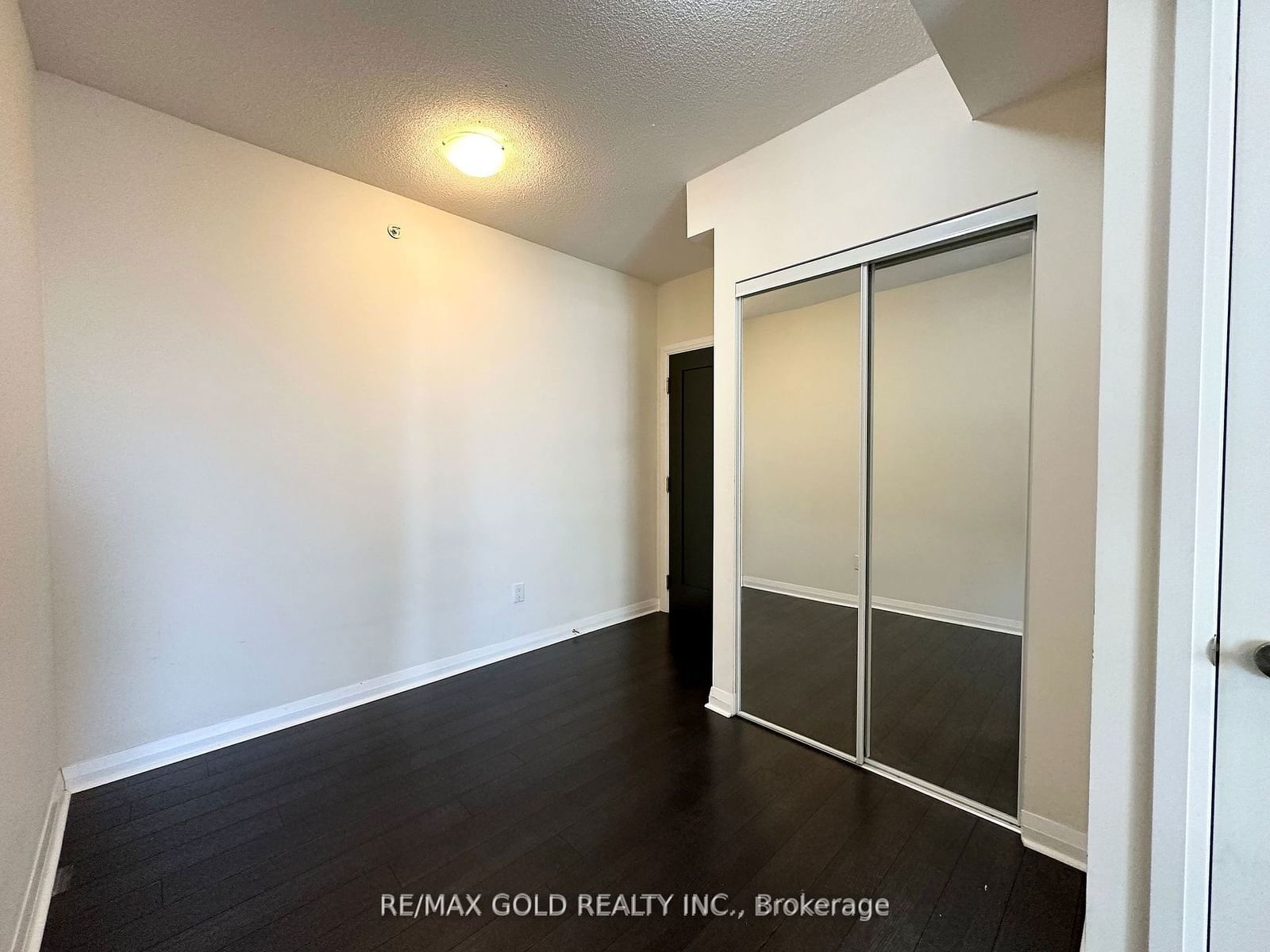 5033 Four Springs Ave, unit 2017 for rent