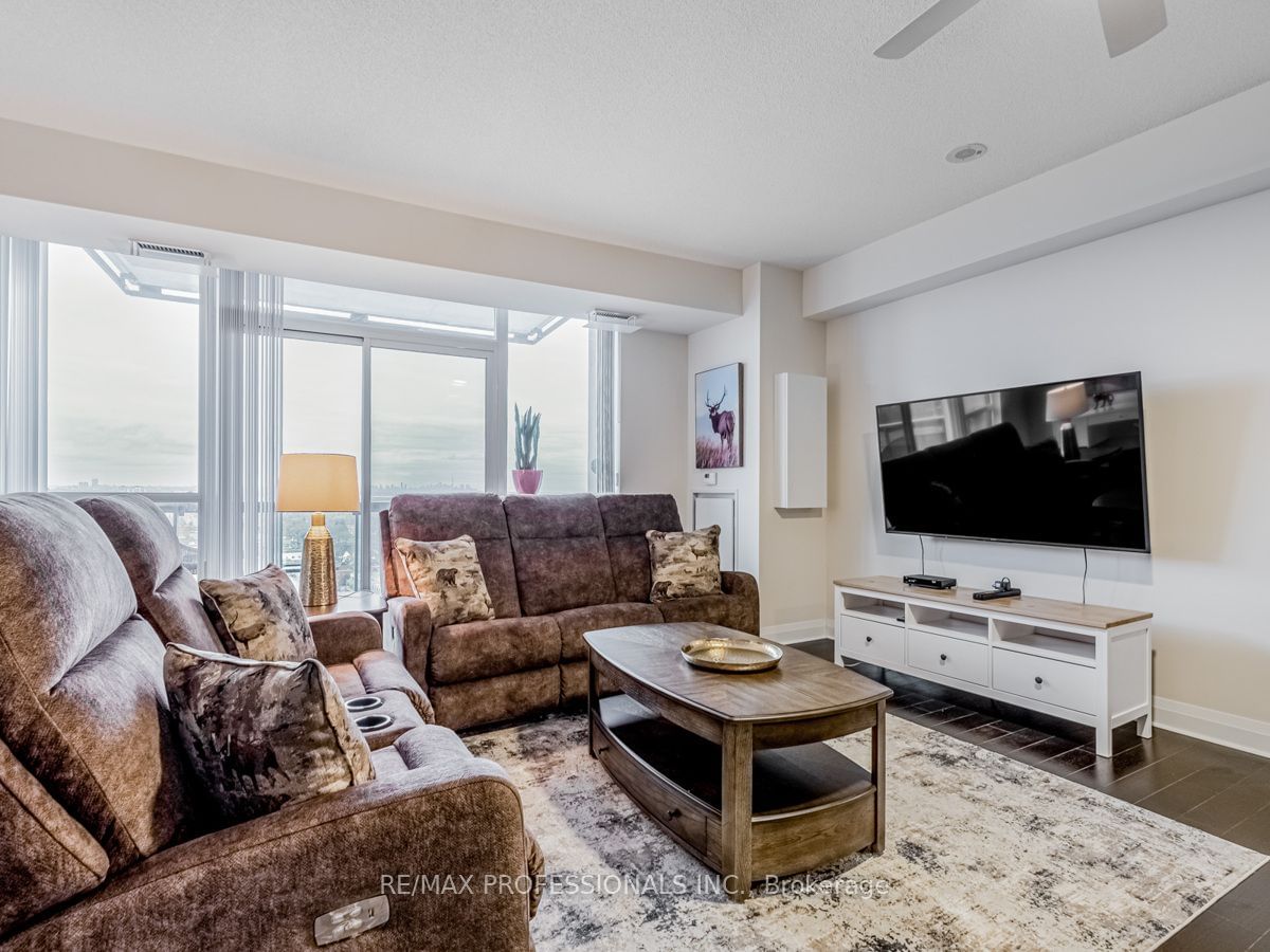 1 Hurontario St, unit 1704 for rent