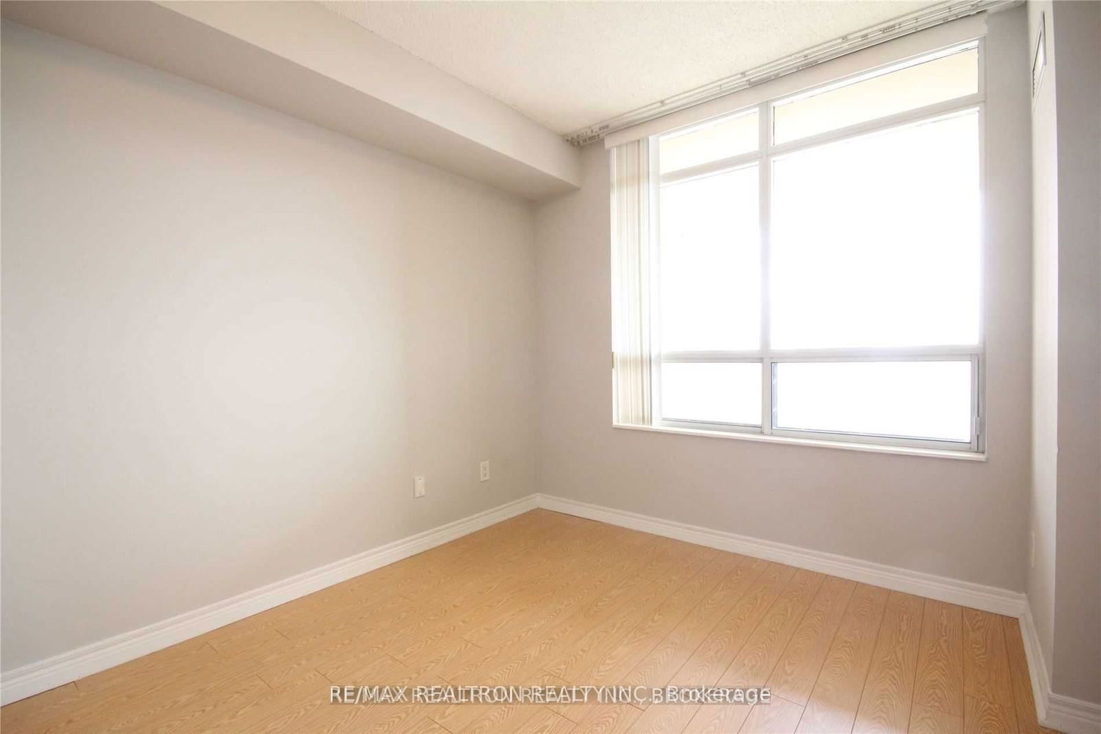 710 Humberwood Blvd, unit 810 for rent