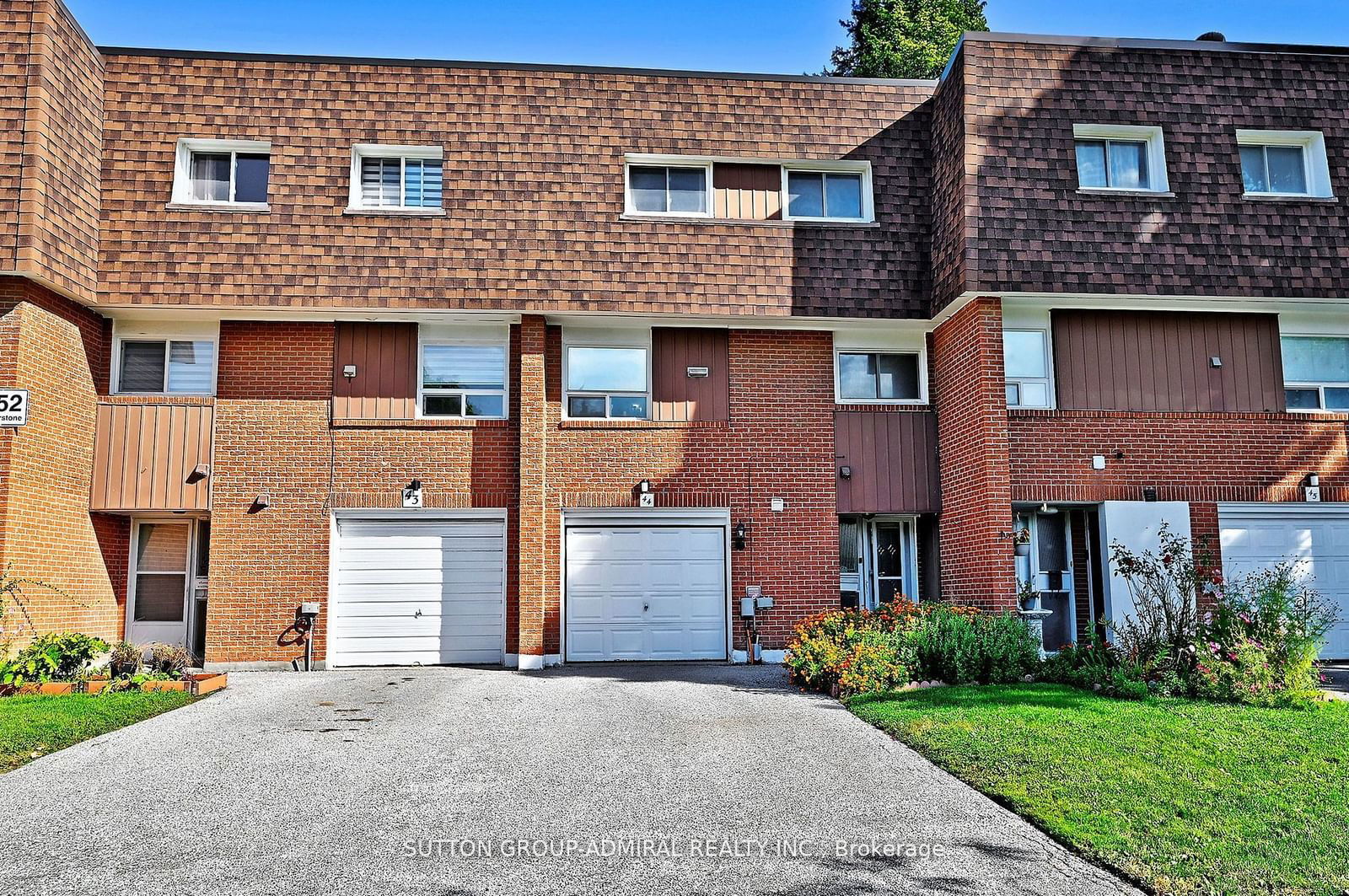 452 Silverstone Dr, unit 44 for sale