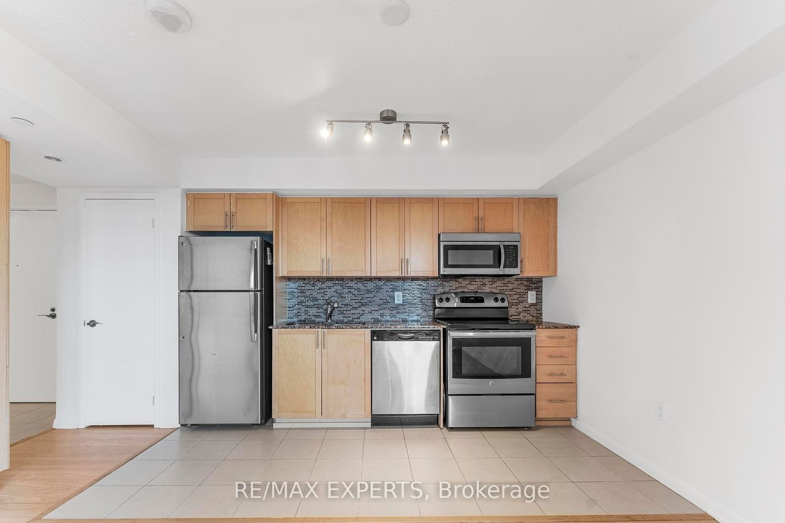 830 Lawrence Ave W, unit 729 for sale