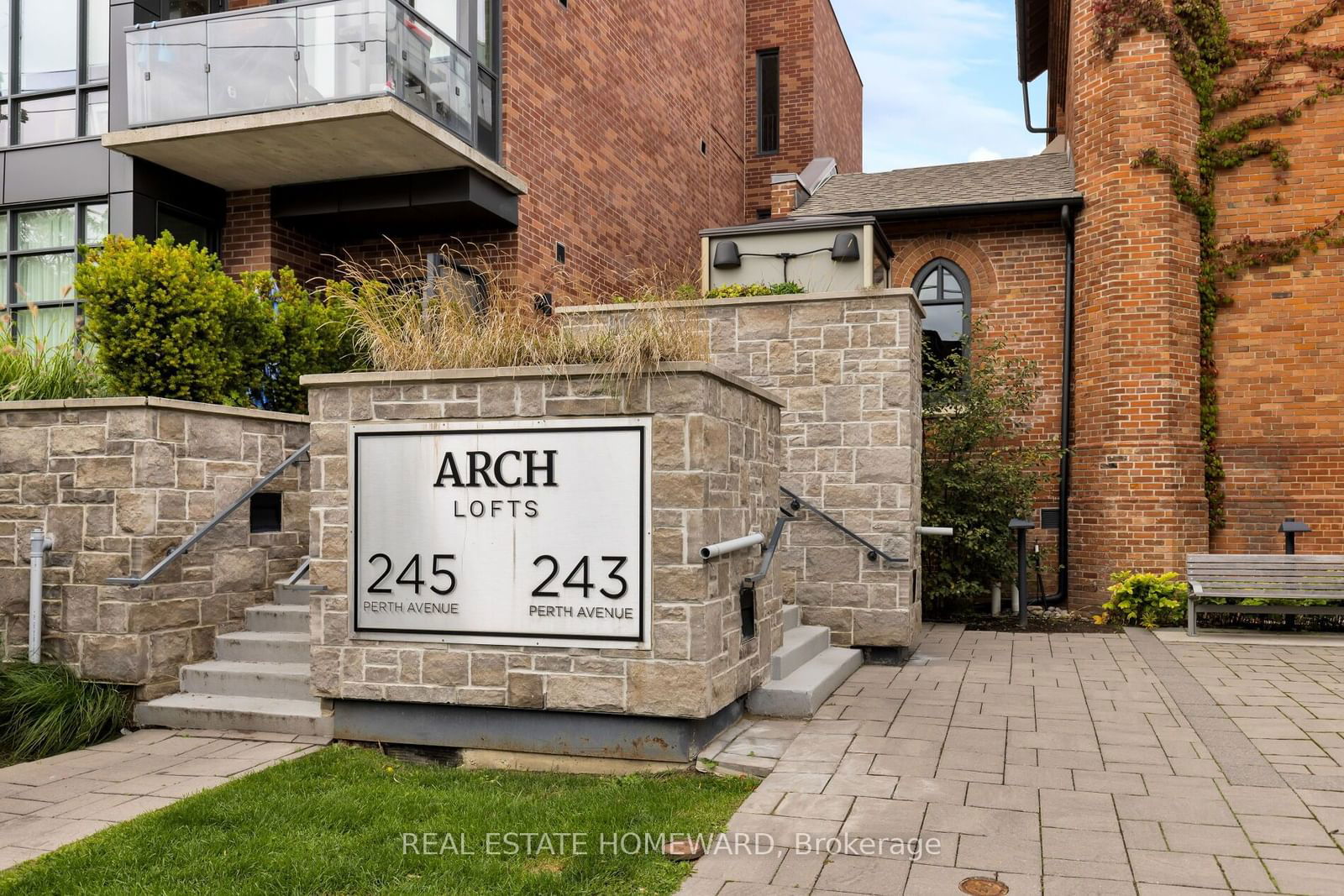 Arch Lofts, West End, Toronto