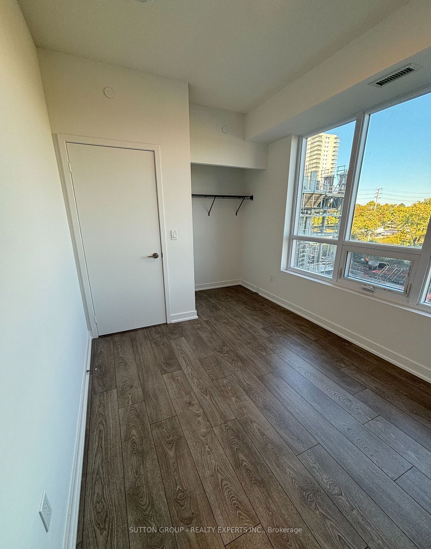 225 Malta Ave, unit 1702 for rent