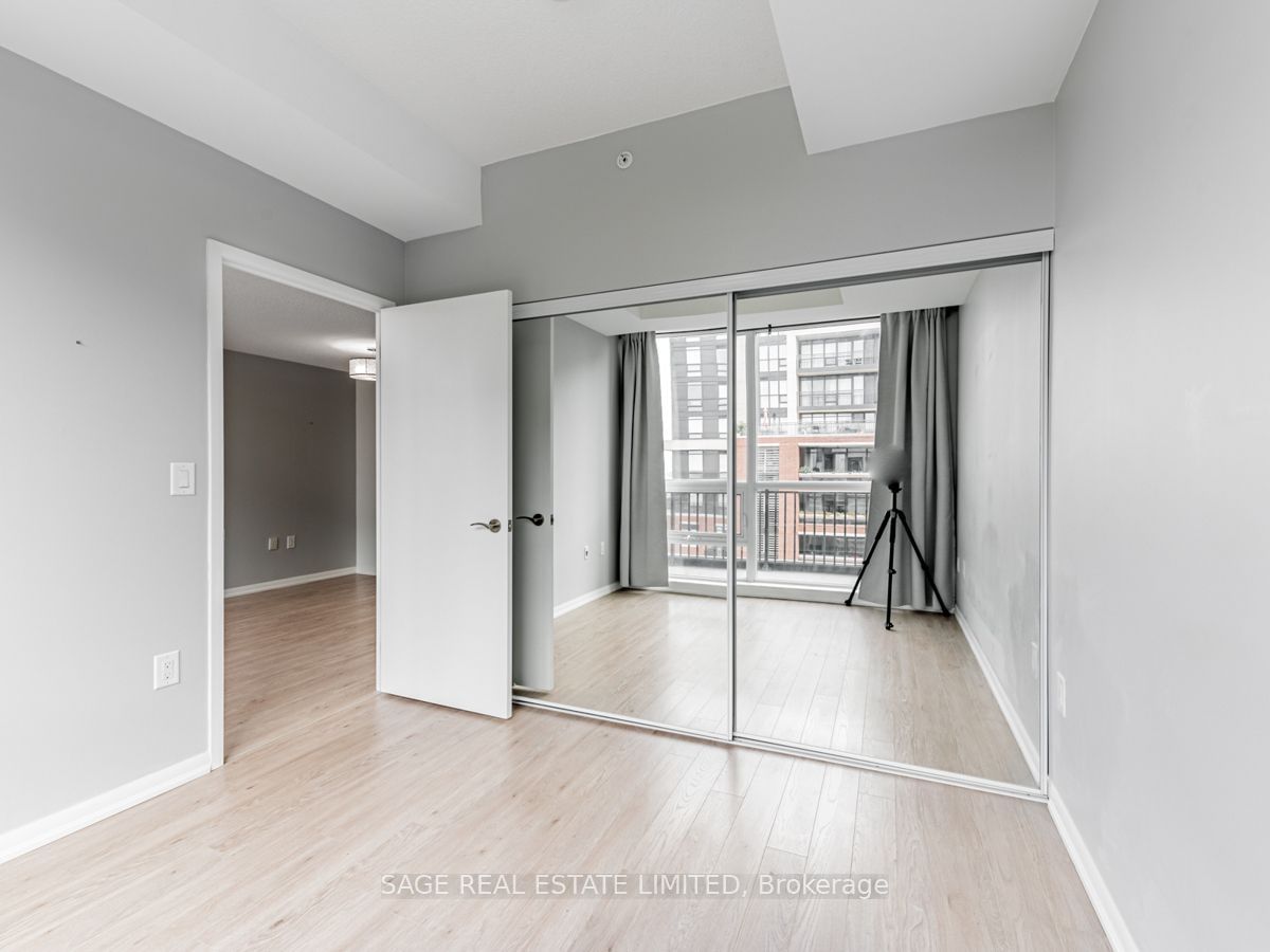 830 Lawrence Ave W, unit 833 for rent