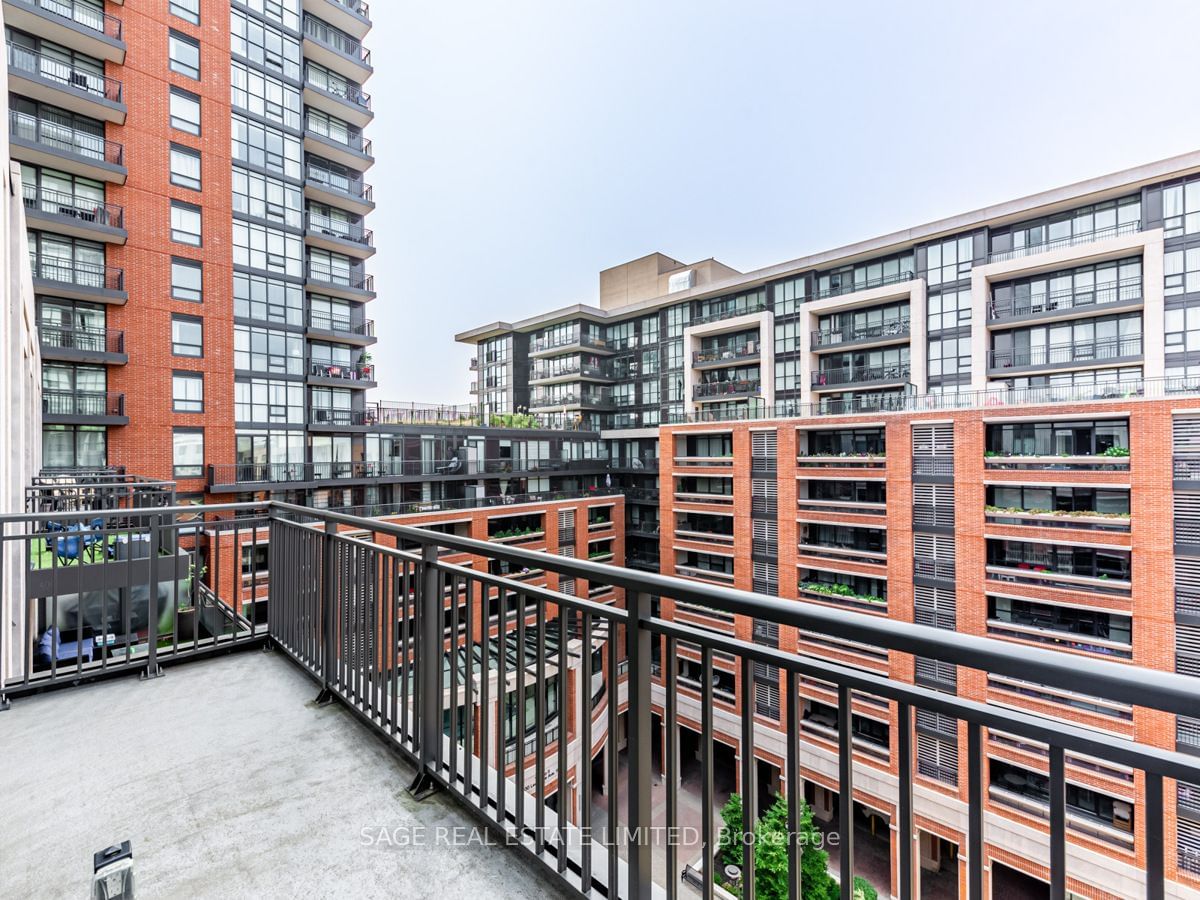 830 Lawrence Ave W, unit 833 for rent