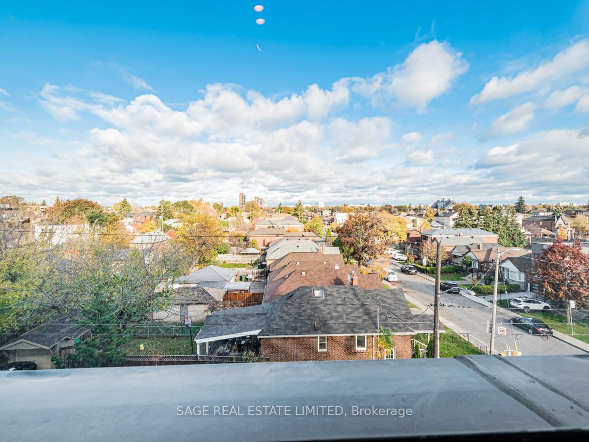 Forest Hill Lofts, York Crosstown, Toronto