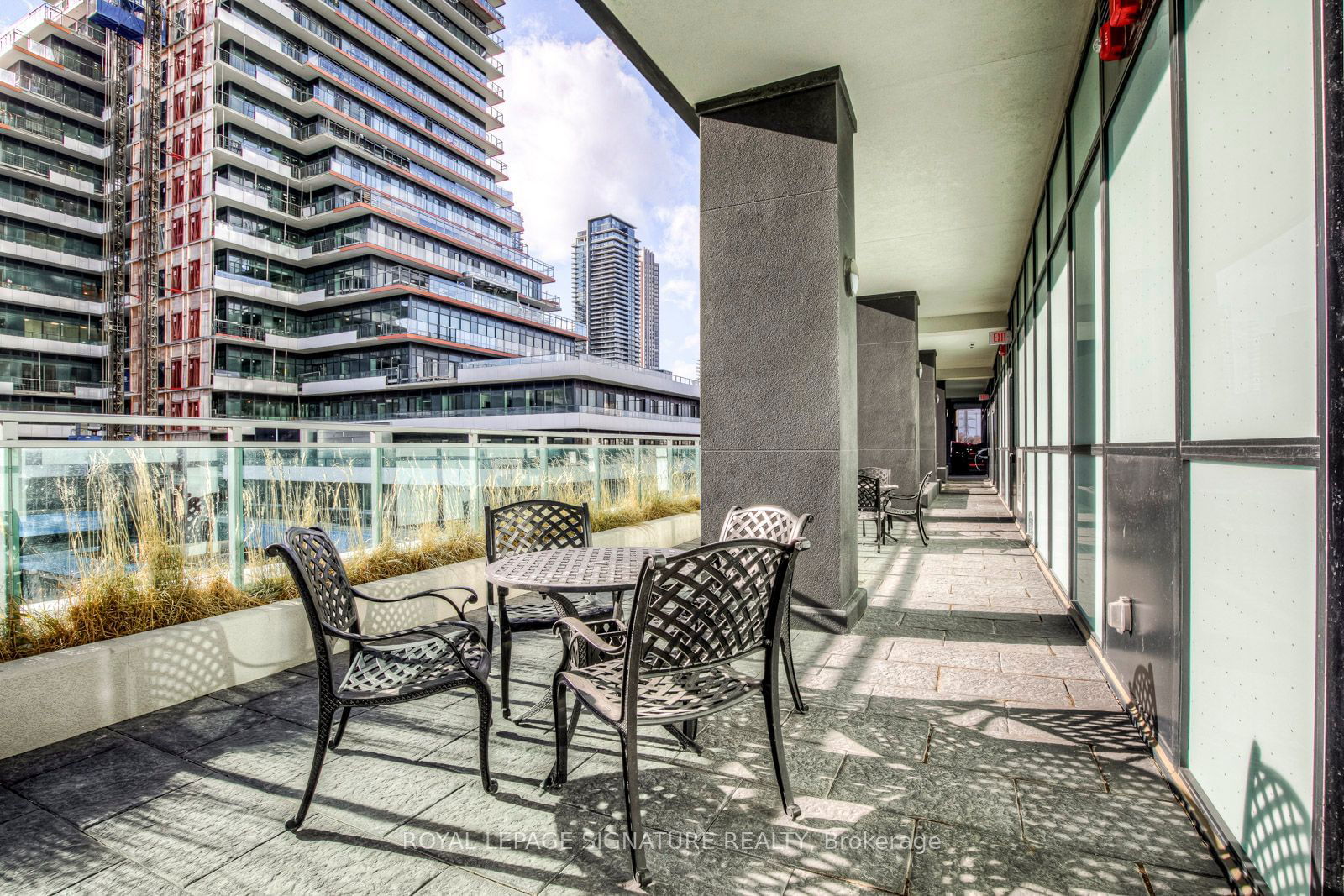 33 Shore Breeze Dr, unit 1502 for sale