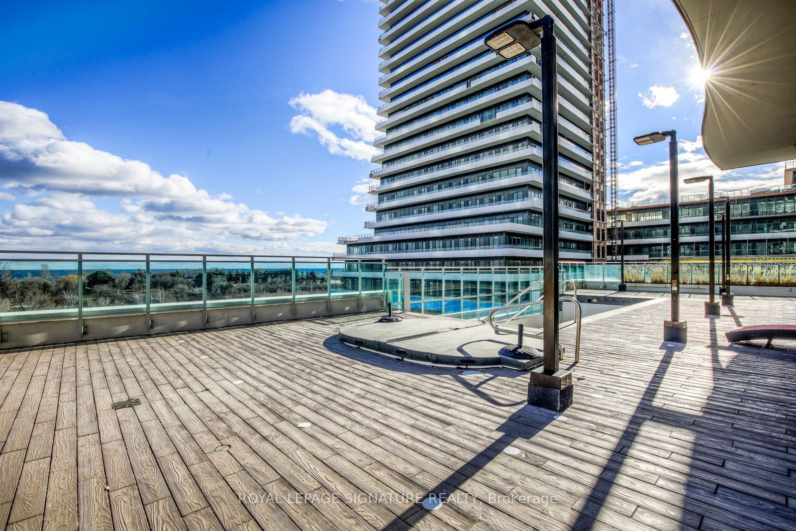 33 Shore Breeze Dr, unit 1502 for sale