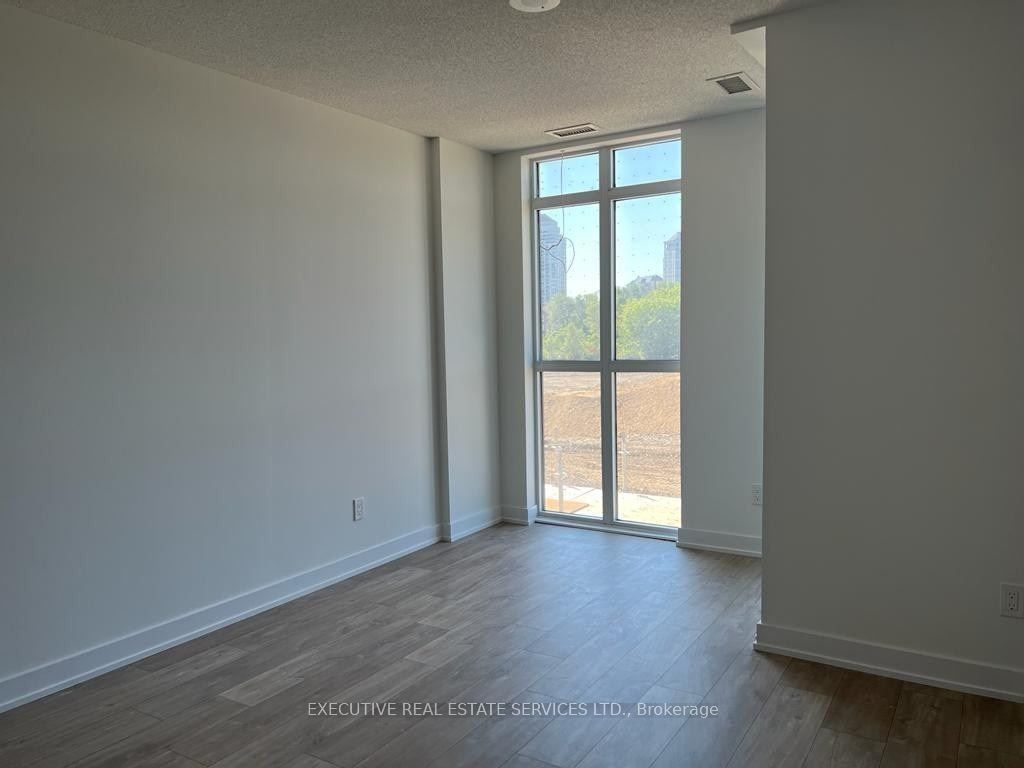 251 Manitoba St, unit 130 for rent