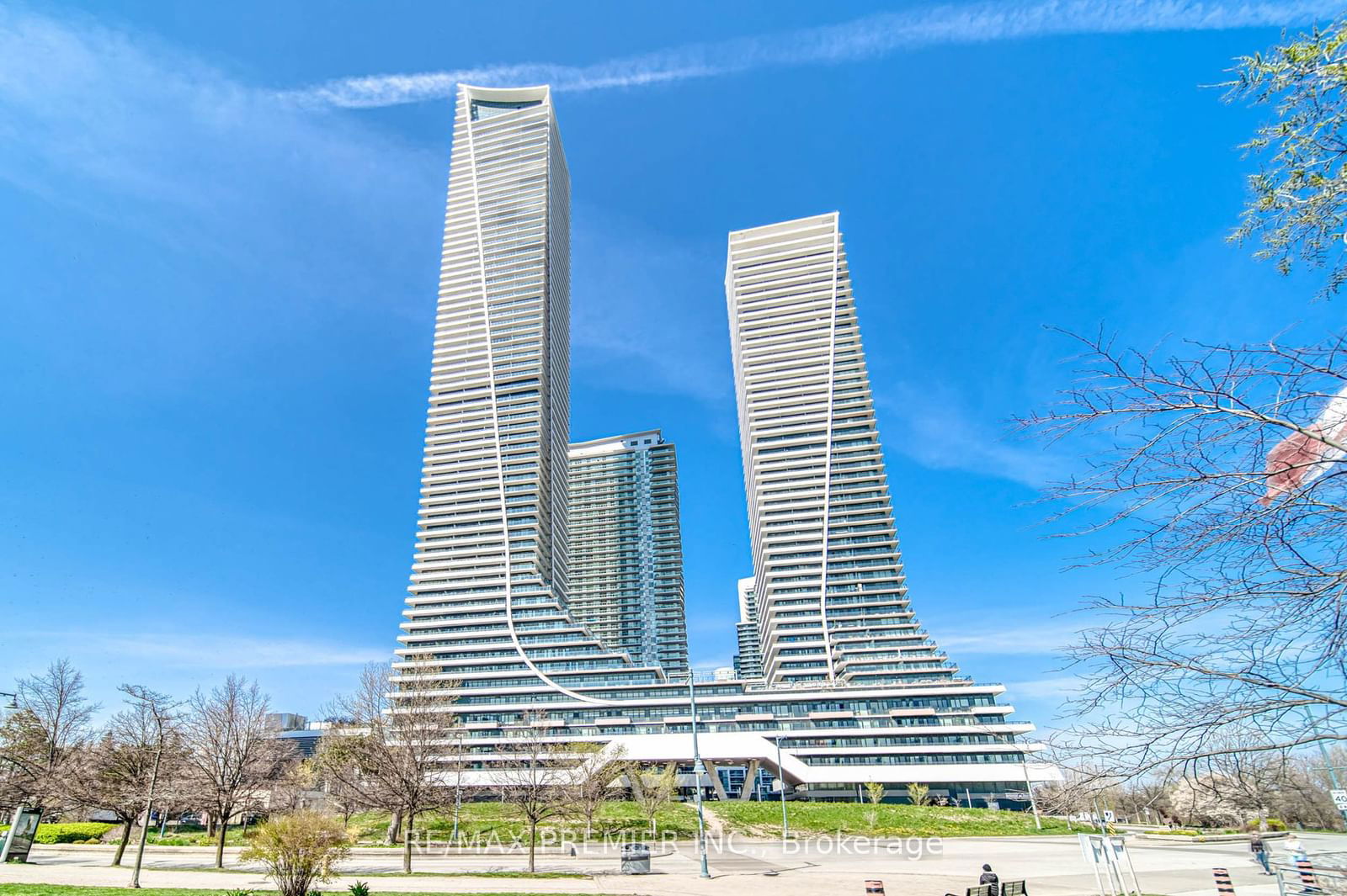 30 Shore Breeze Dr, unit 2712 for sale