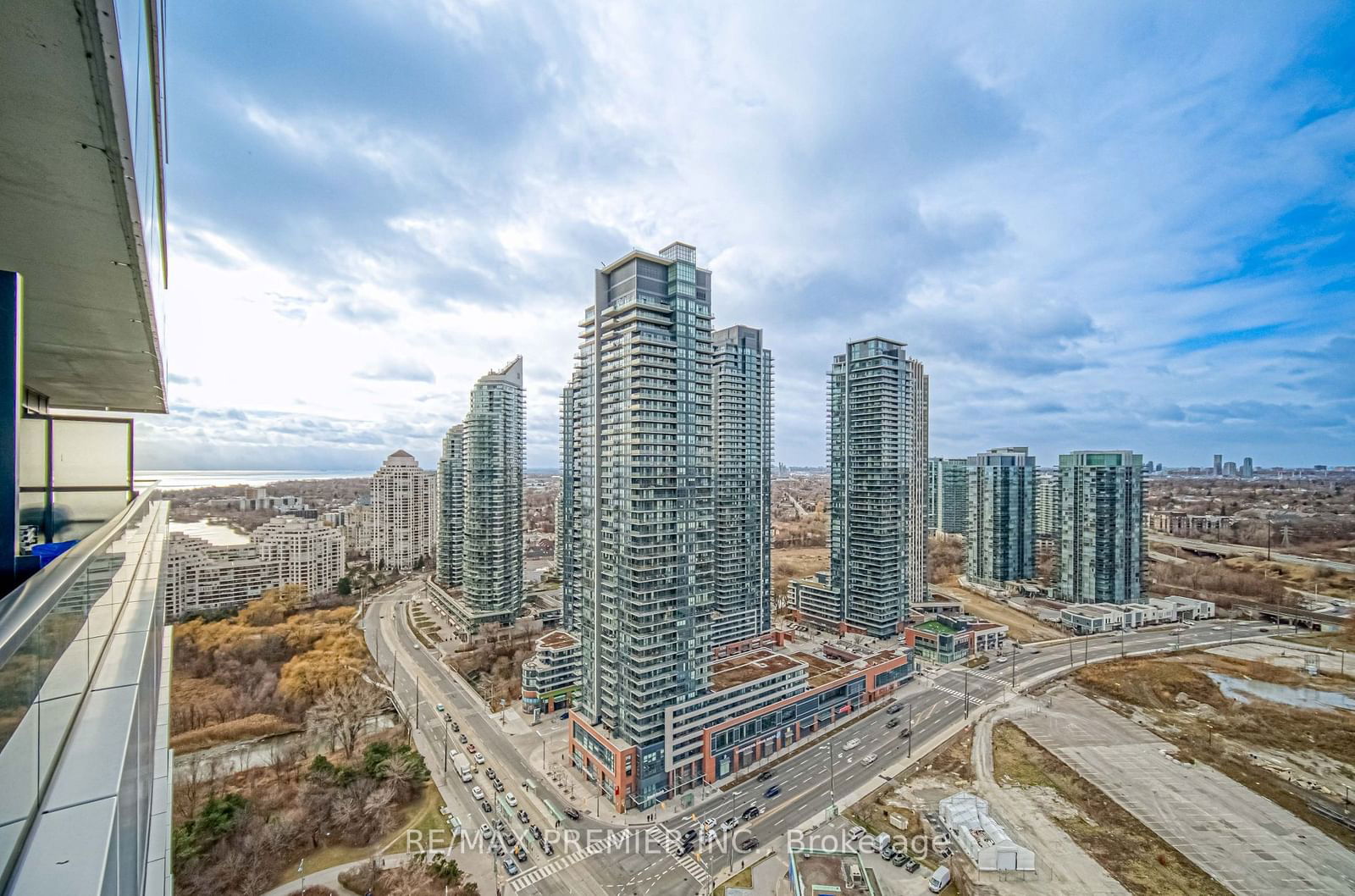 30 Shore Breeze Dr, unit 2712 for sale