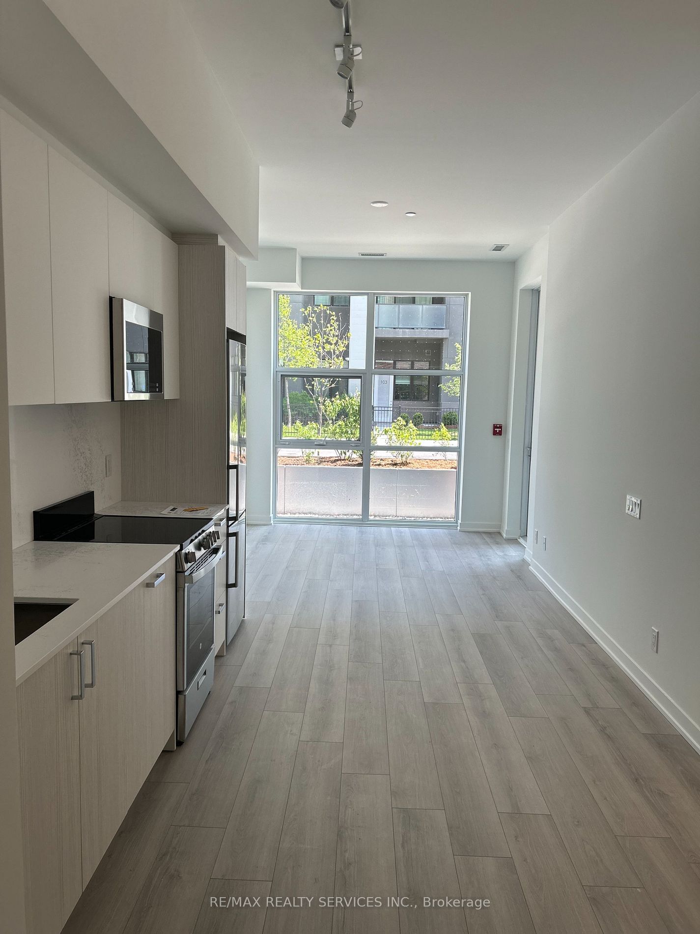 1787 St. Clair Ave W, unit 102 for sale