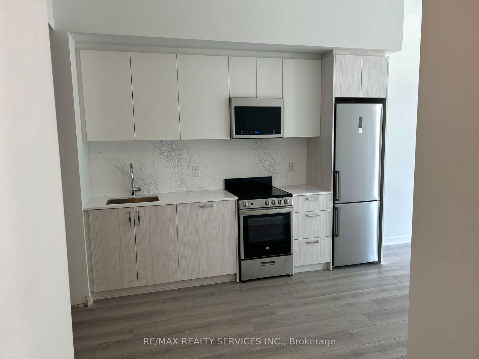 1787 St. Clair Ave W, unit 102 for sale