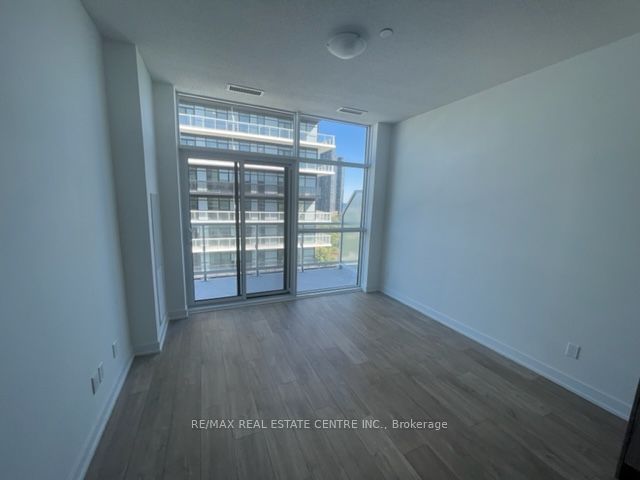 251 Manitoba St, unit 1114 for rent