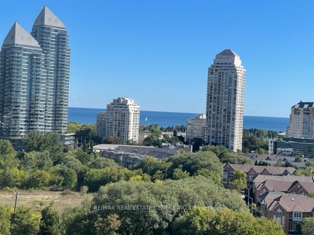 251 Manitoba St, unit 1114 for rent