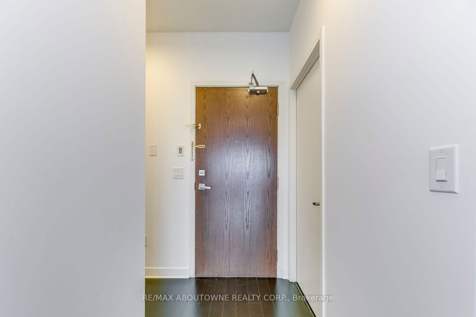 360 Square One Dr, unit 2909 for rent