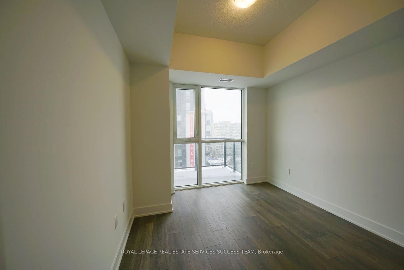 204 Burnhamthorpe Rd E, unit 1603 for rent