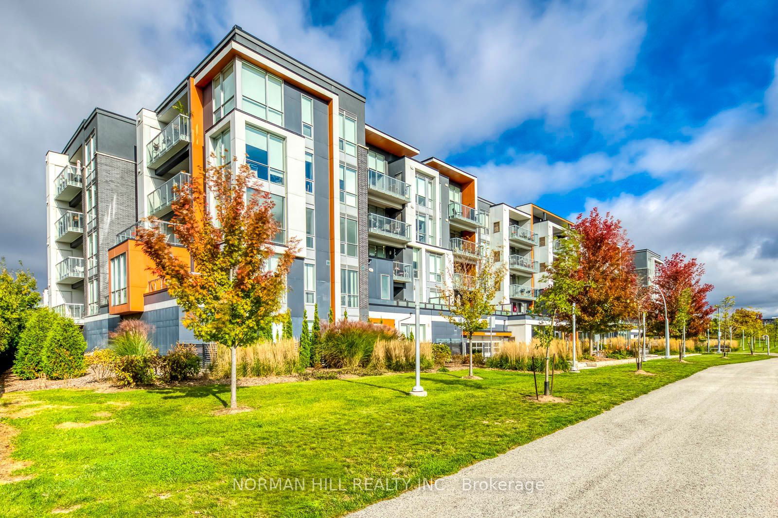 3028 Creekshore Common, unit 415 for sale