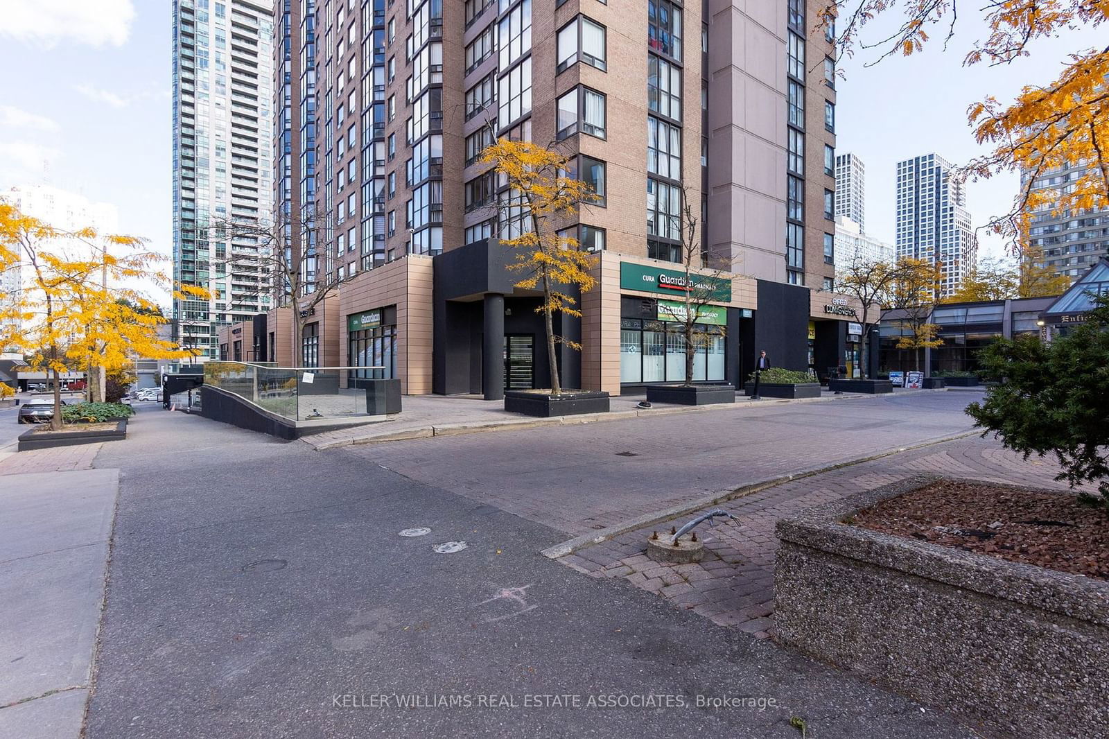 265 Enfield Pl, unit 1406 for sale