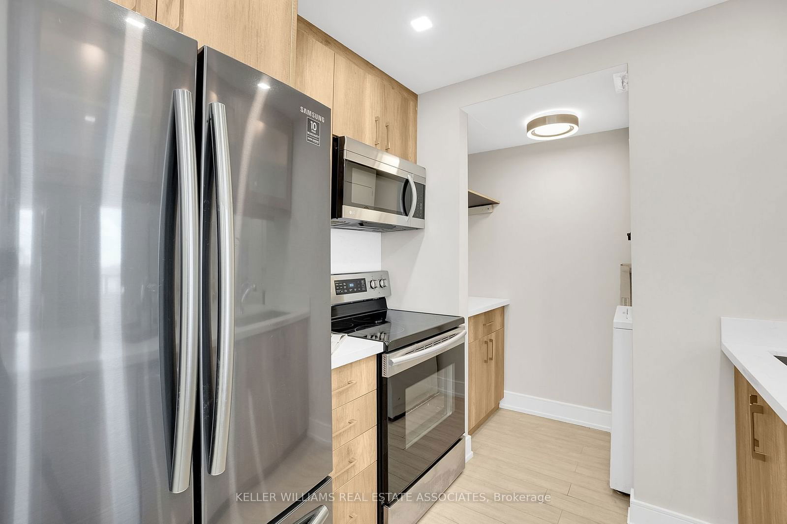 265 Enfield Pl, unit 1406 for sale