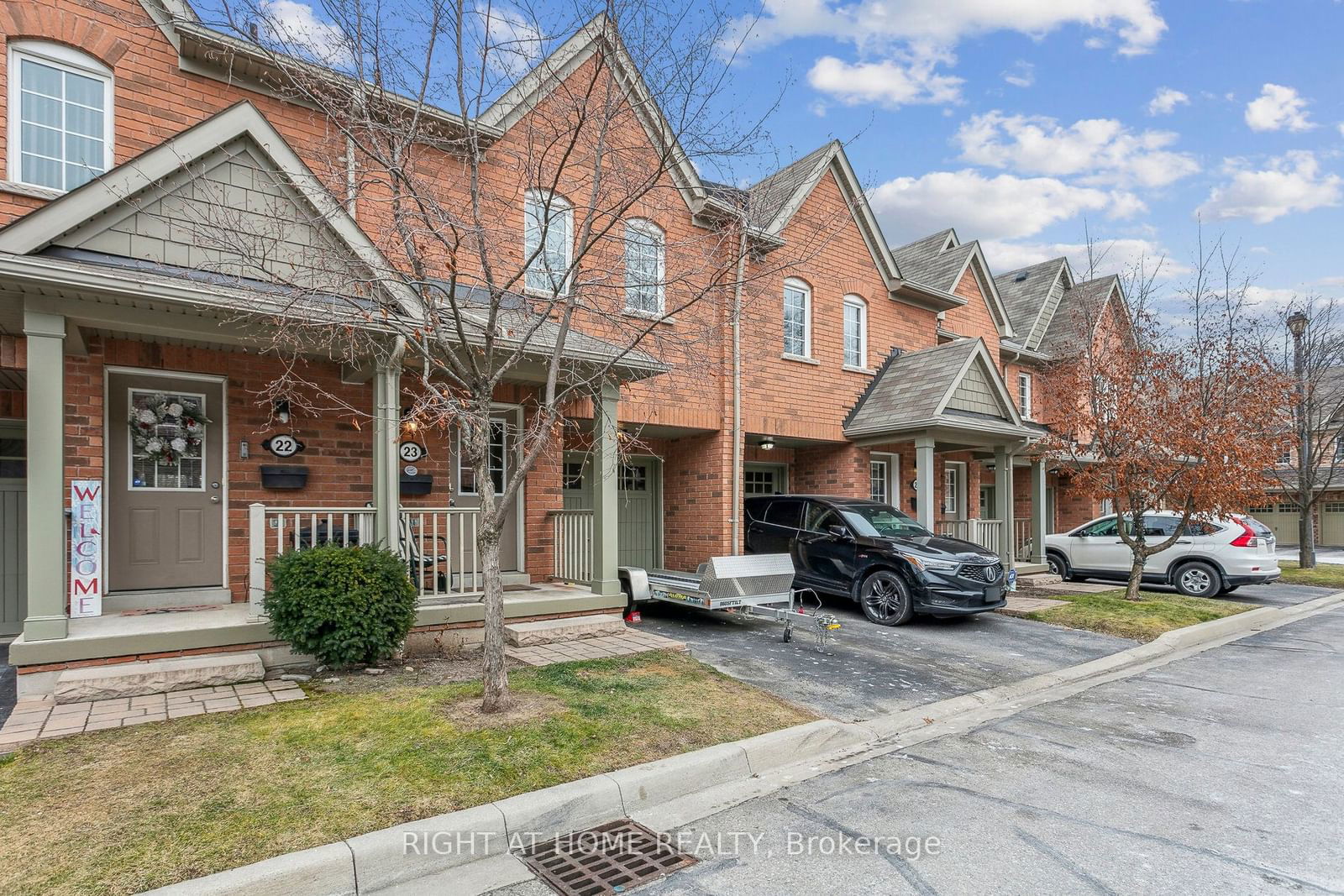 The Woodlands Townhomes, Oakville, Toronto