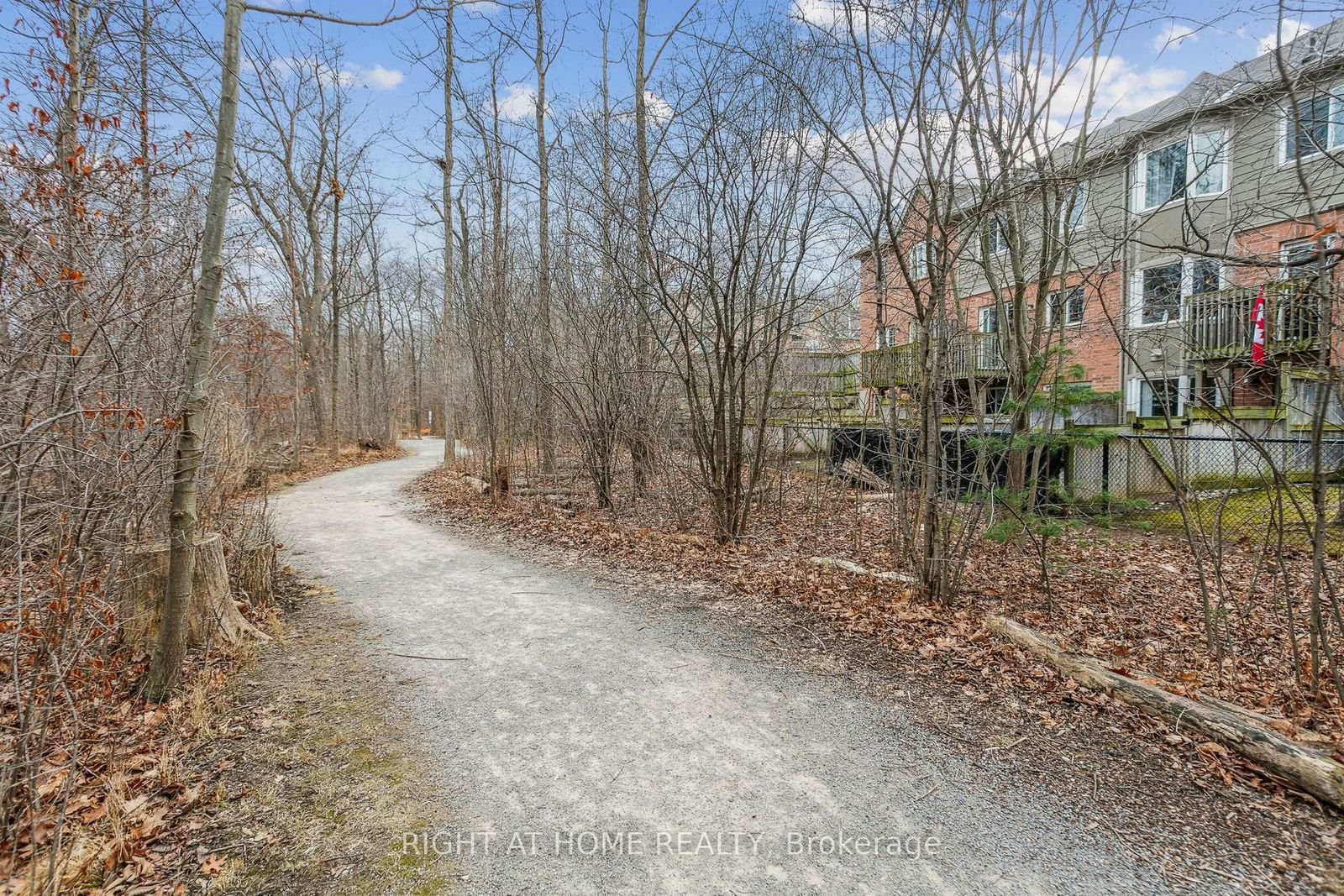 The Woodlands Townhomes, Oakville, Toronto